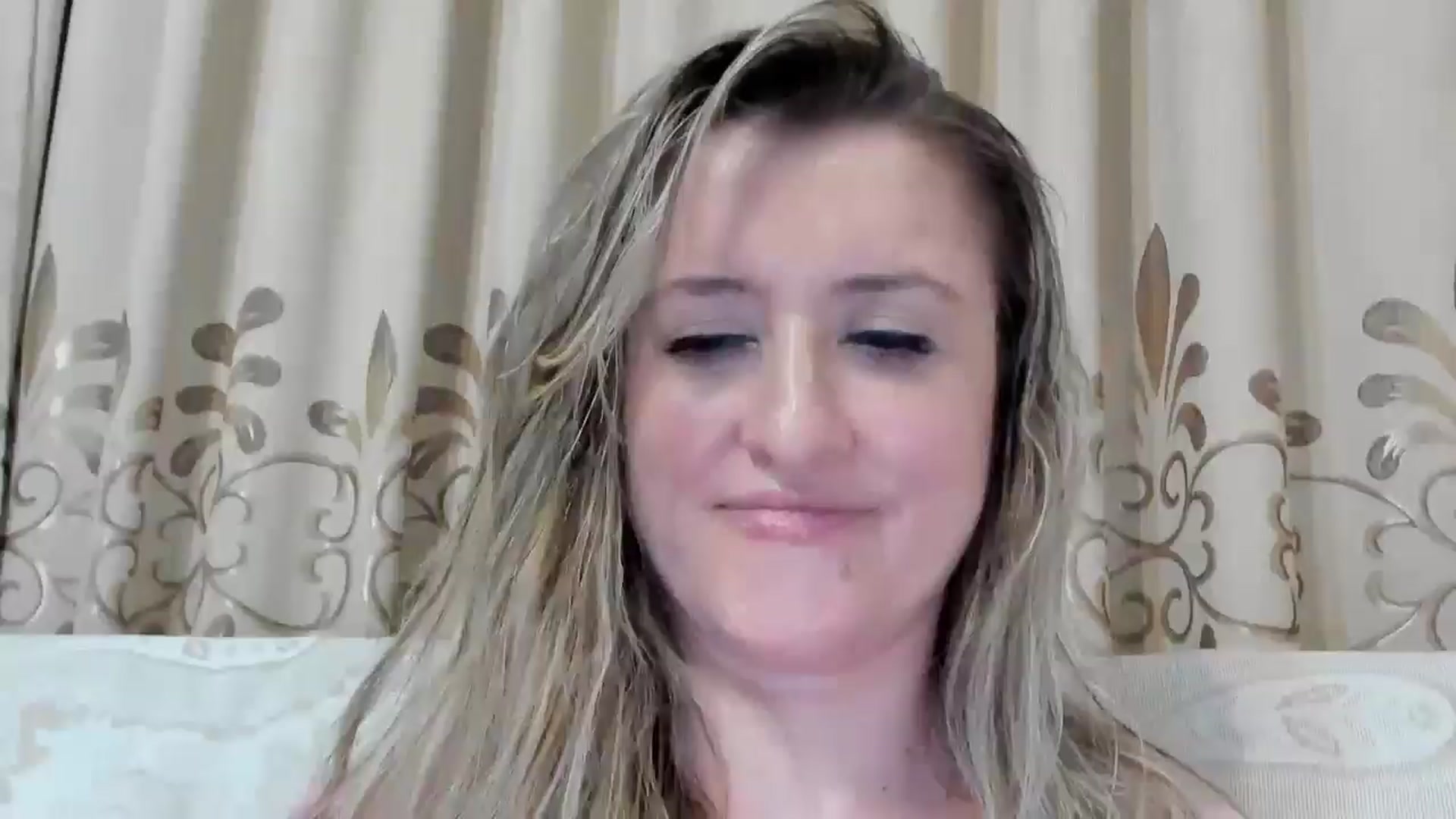 Gallery image thumbnail from BestDream's myfreecams stream on, 09/06/2025, 24:51 image 1 of 20
