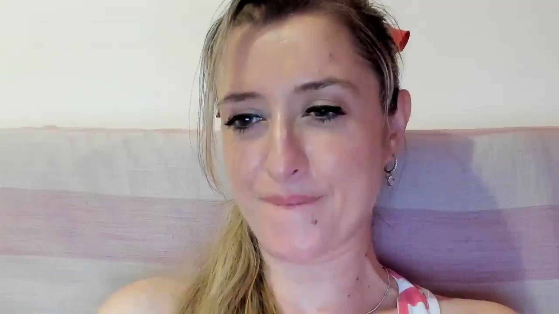 Gallery image thumbnail from BestDream's myfreecams stream on, 09/10/2025, 22:02 image 16 of 20