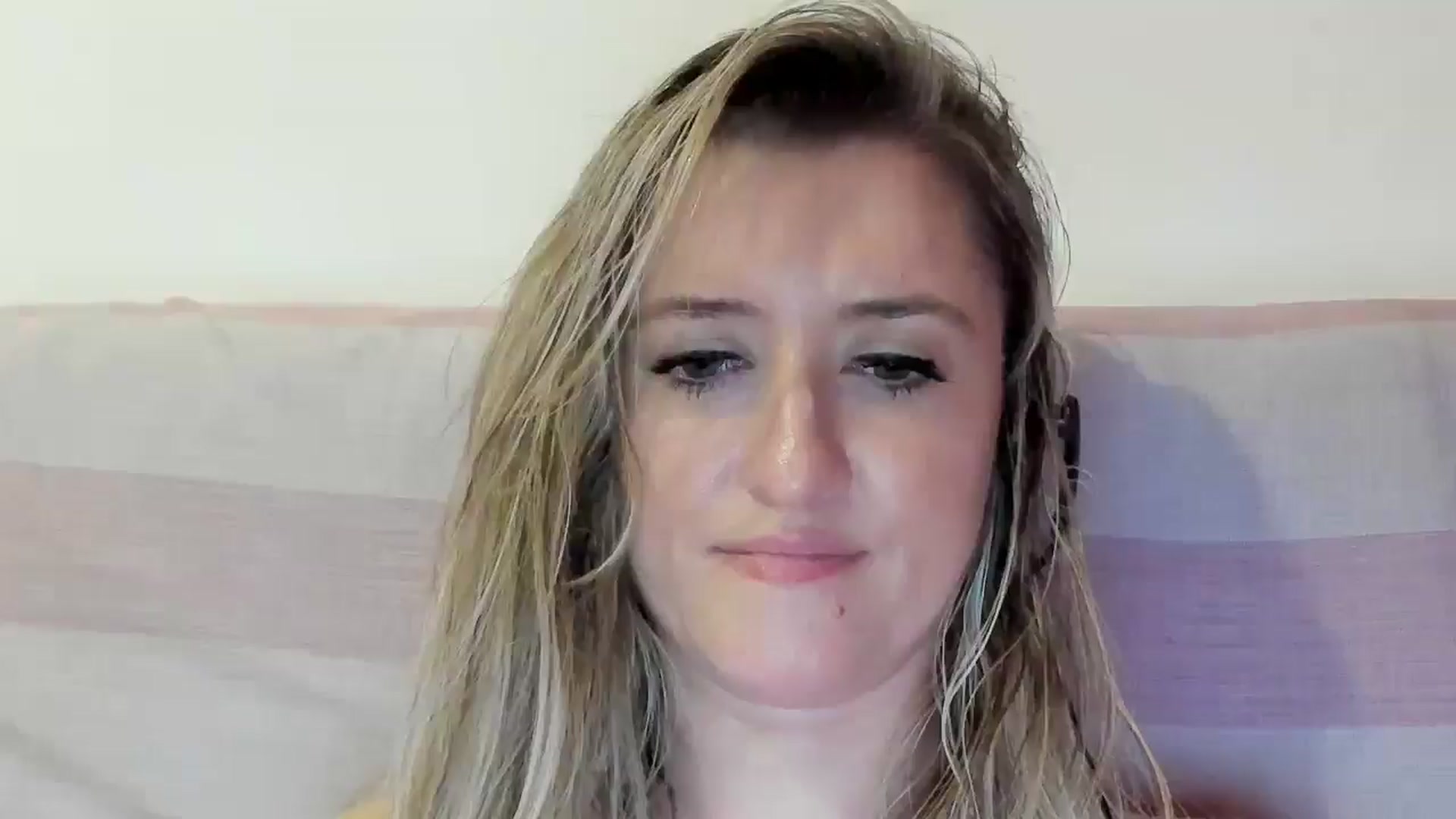 Gallery image thumbnail from BestDream's myfreecams stream on, 09/10/2025, 22:49 image 16 of 20