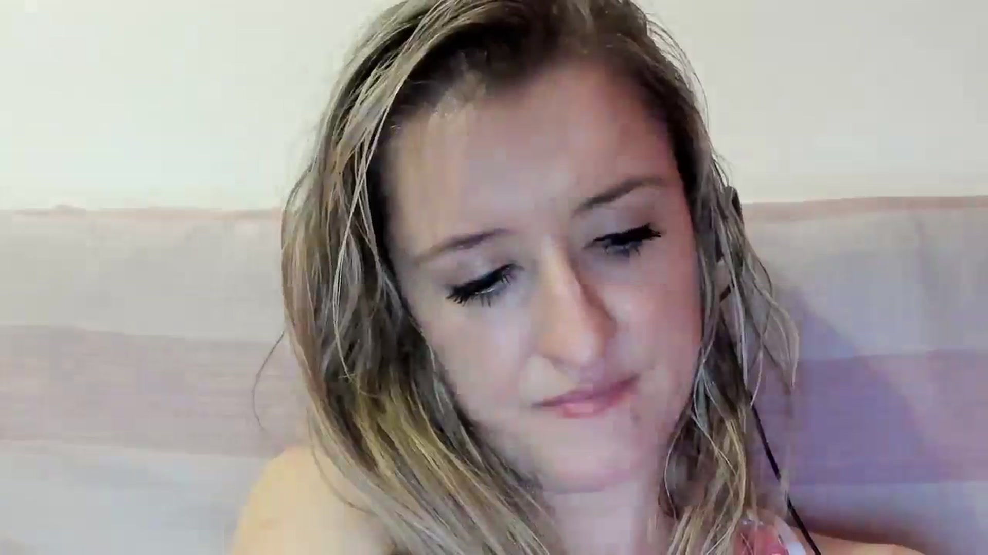 Gallery image thumbnail from BestDream's myfreecams stream on, 09/10/2025, 22:49 image 2 of 20