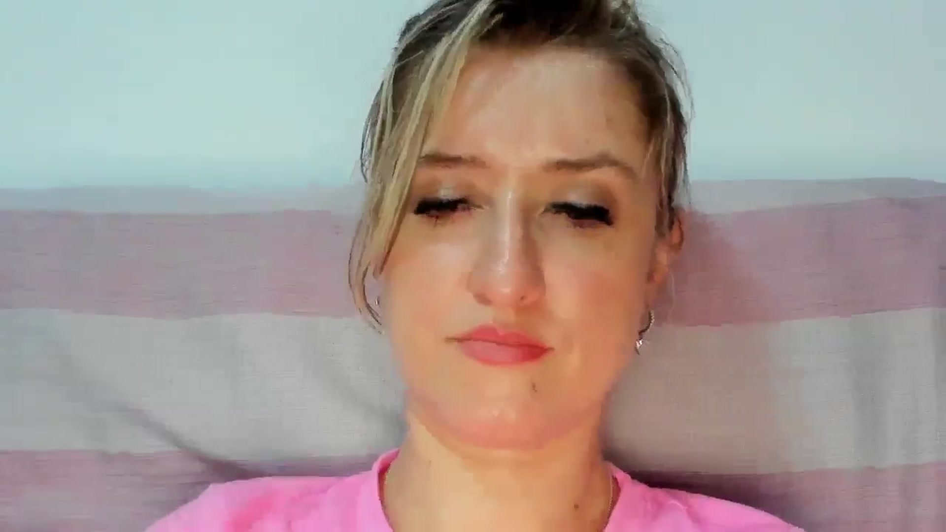 Gallery image thumbnail from BestDream's myfreecams stream on, 09/13/2025, 21:48 image 5 of 20