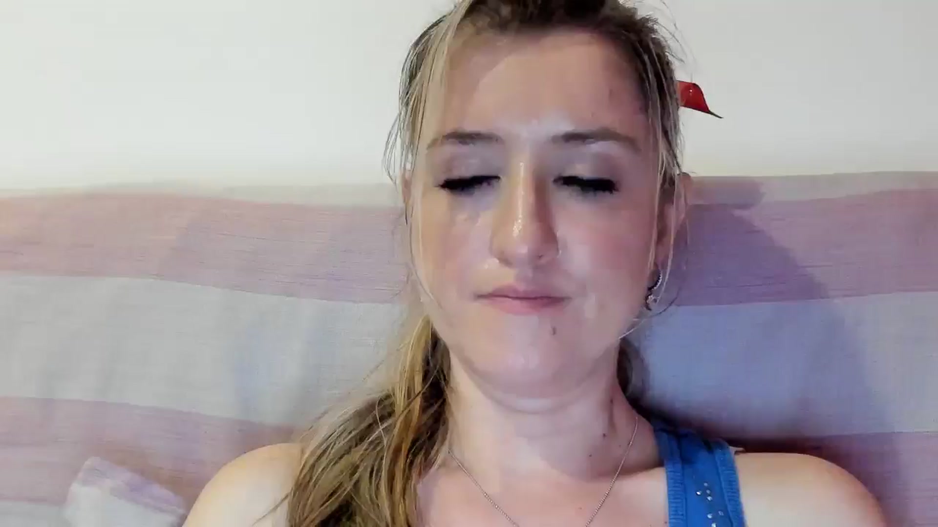Gallery image thumbnail from BestDream's myfreecams stream on, 09/14/2025, 21:52 image 10 of 20