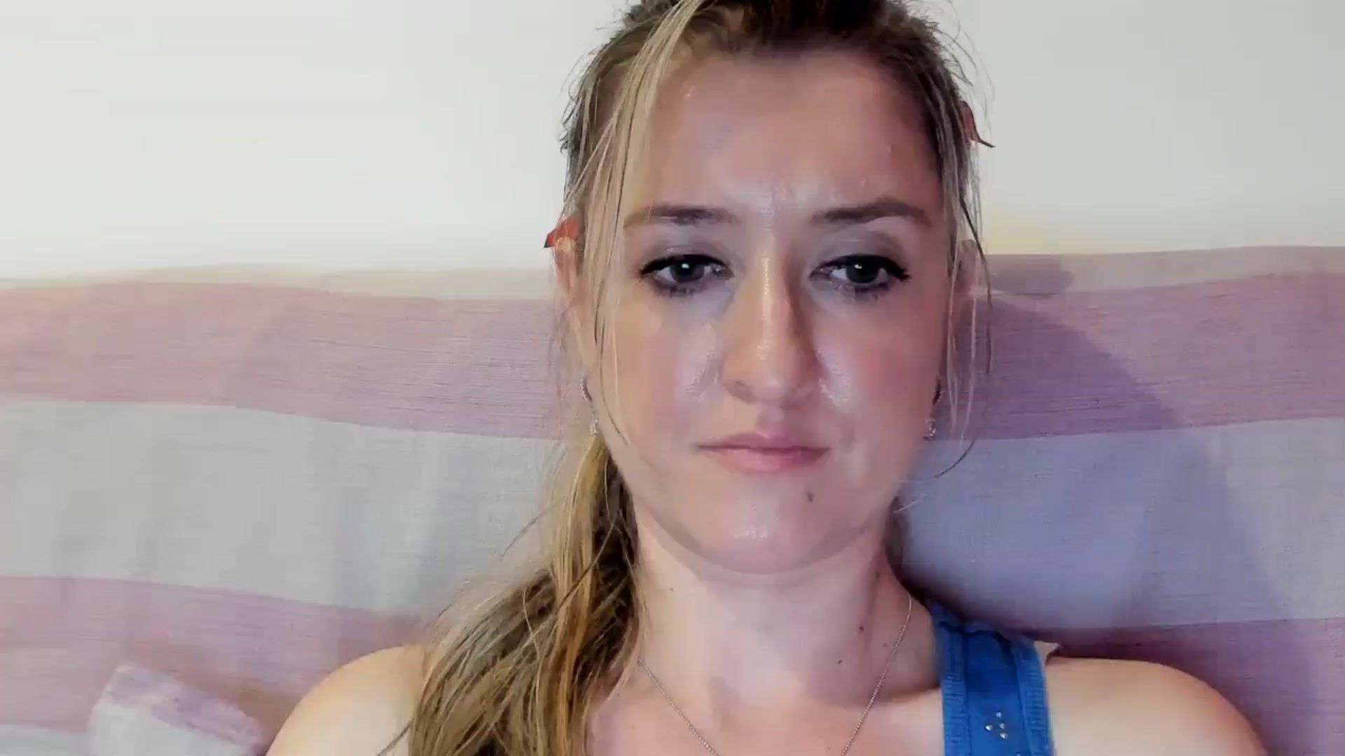 Gallery image thumbnail from BestDream's myfreecams stream on, 09/14/2025, 21:52 image 5 of 20