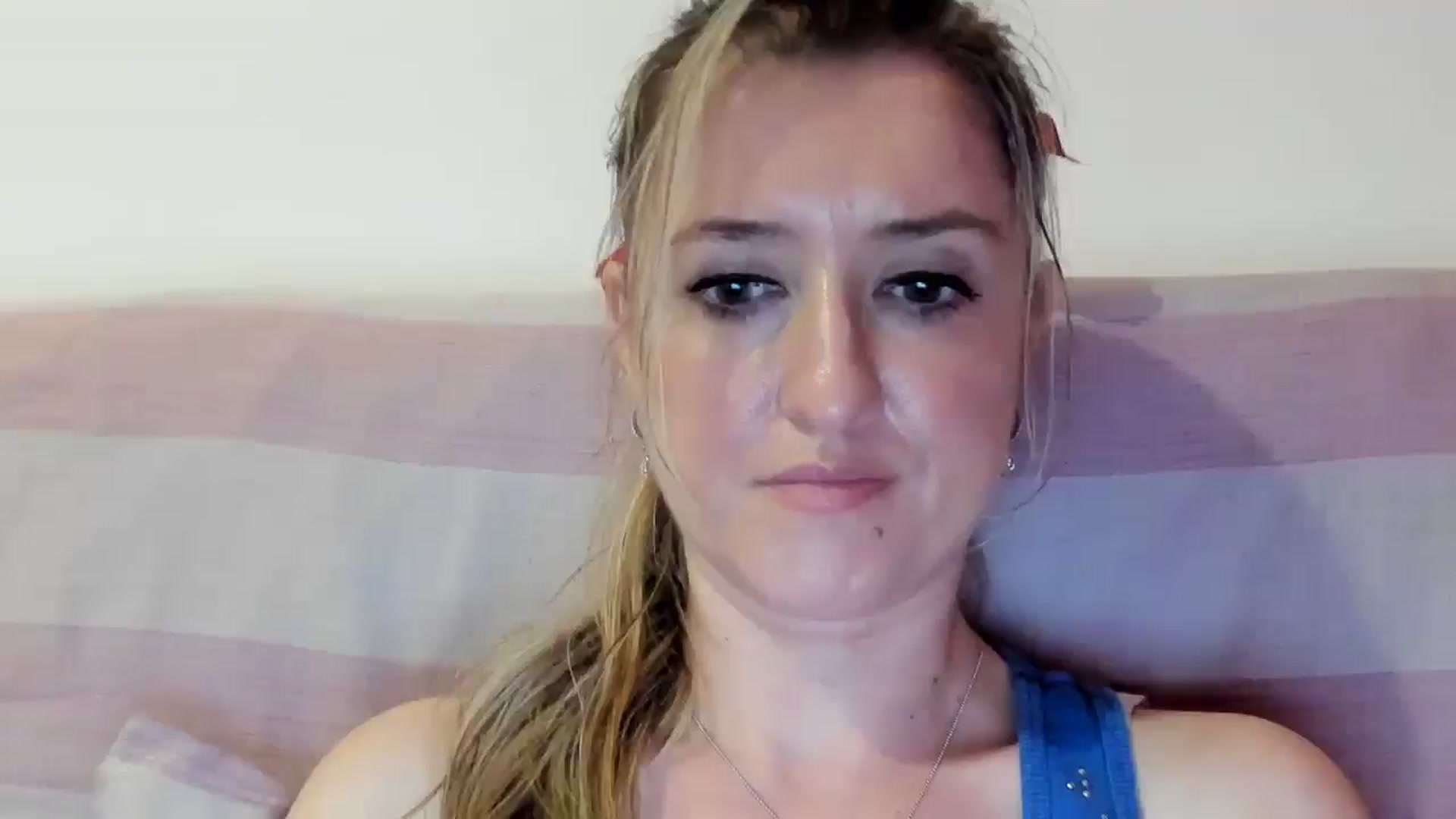 Gallery image thumbnail from BestDream's myfreecams stream on, 09/14/2025, 21:52 image 6 of 20