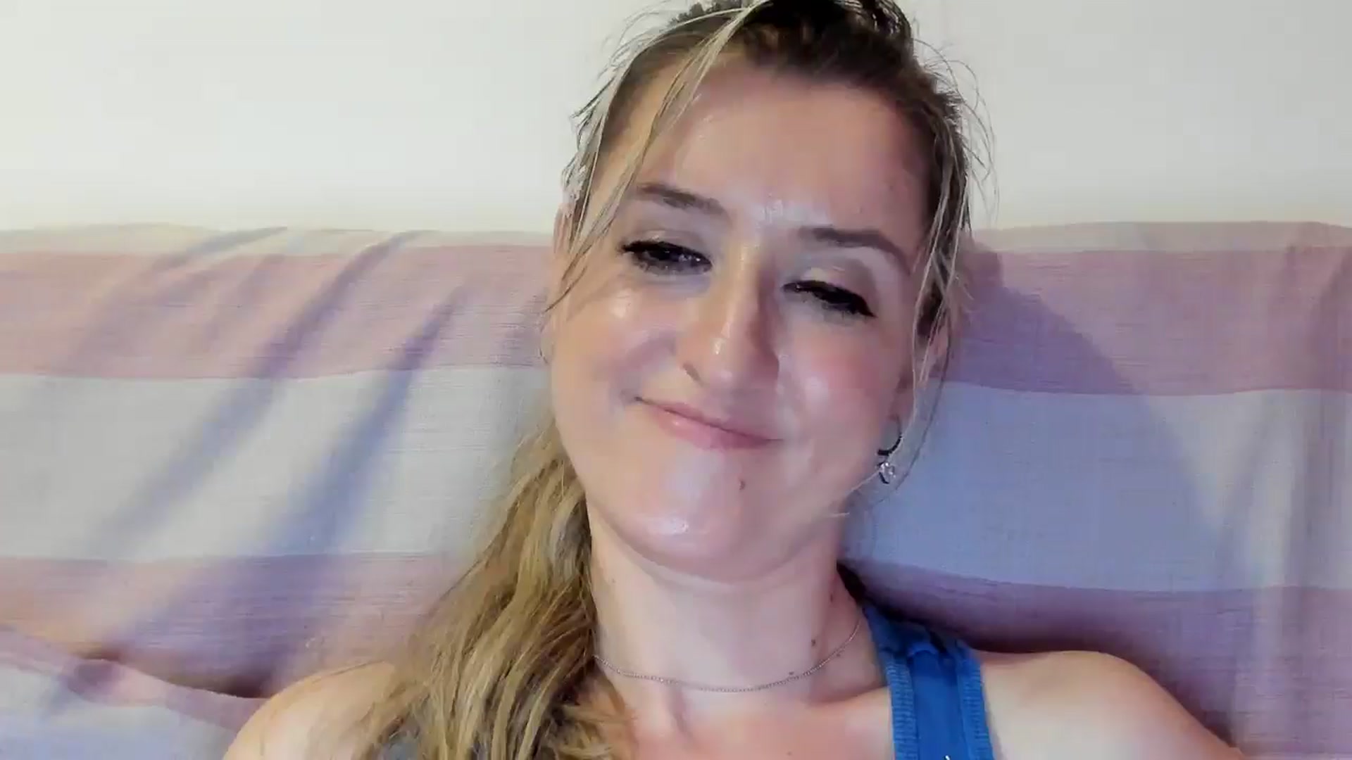 Gallery image thumbnail from BestDream's myfreecams stream on, 09/14/2025, 22:48 image 20 of 20