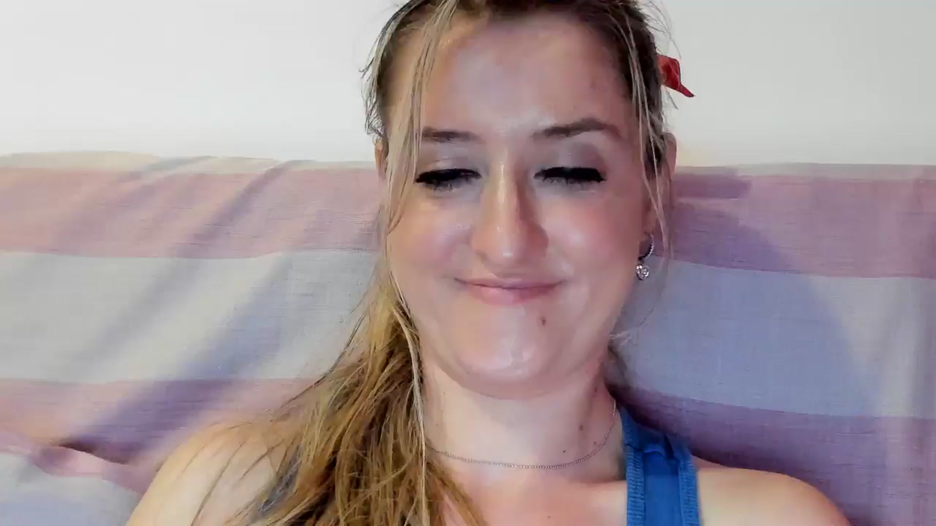 Gallery image thumbnail from BestDream's myfreecams stream on, 09/14/2025, 22:48 image 4 of 20