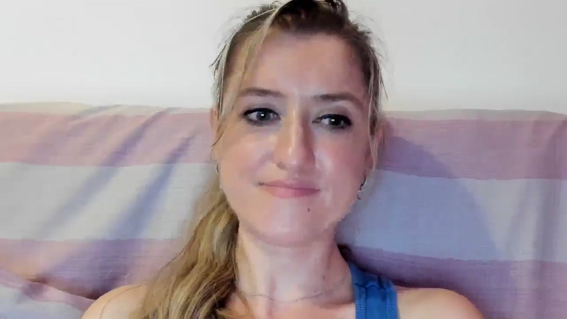 Gallery image thumbnail from BestDream's myfreecams stream on, 09/14/2025, 22:48 image 15 of 20