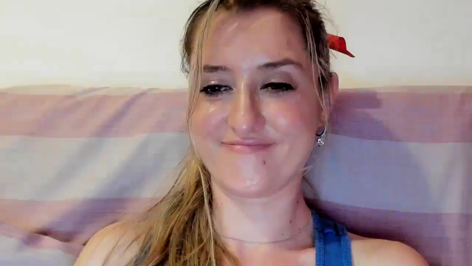 Gallery image thumbnail from BestDream's myfreecams stream on, 09/14/2025, 22:48 image 6 of 20