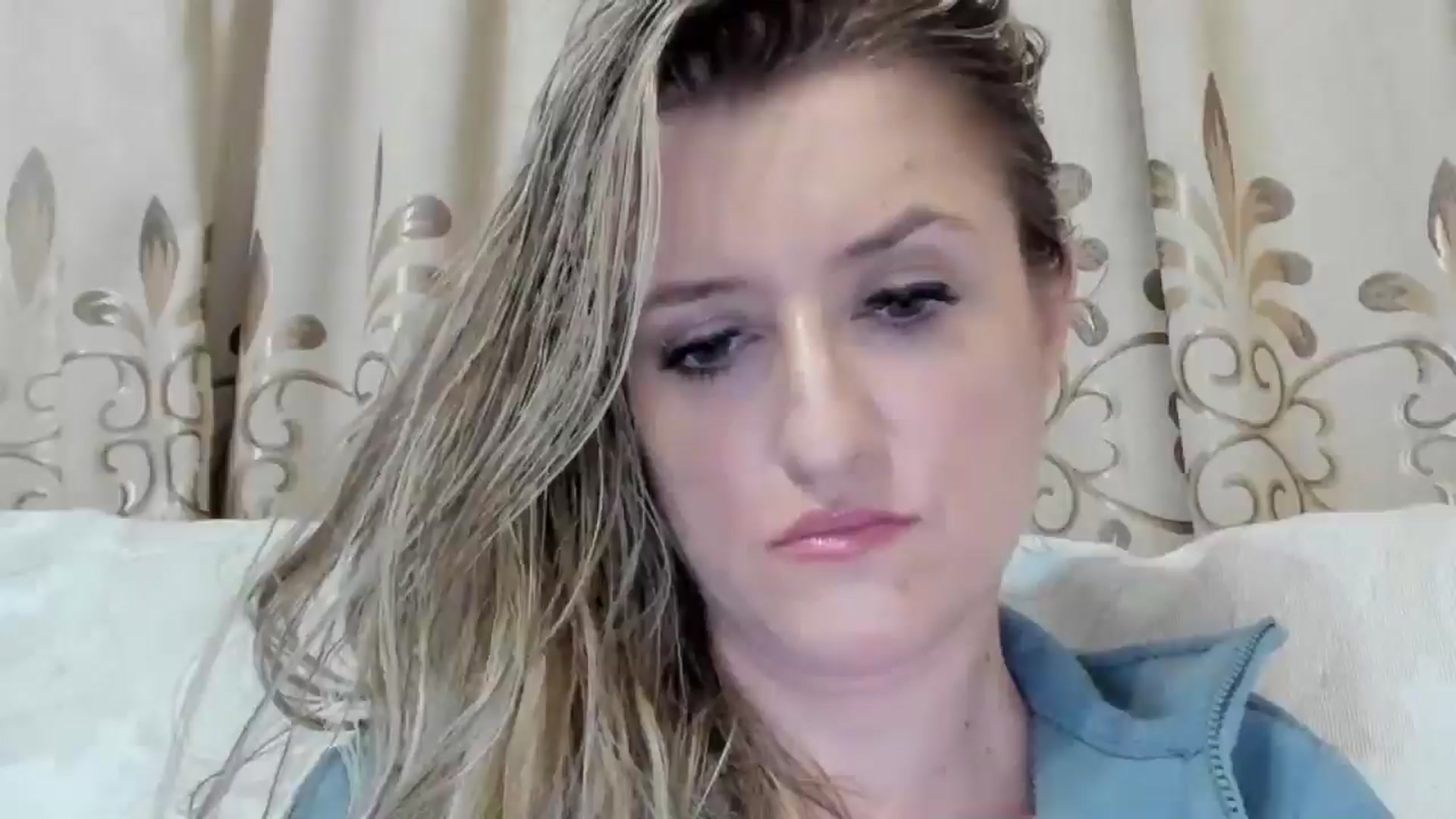 Gallery image thumbnail from BestDream's myfreecams stream on, 09/17/2025, 23:35 image 18 of 20
