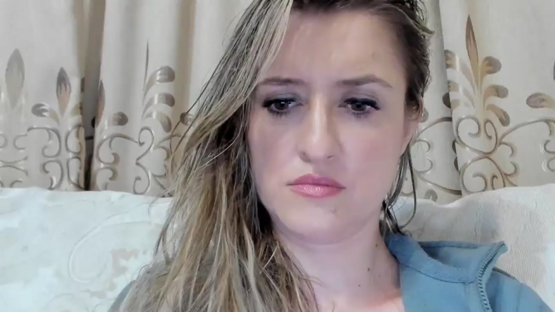 Gallery image thumbnail from BestDream's myfreecams stream on, 09/17/2025, 23:35 image 3 of 20