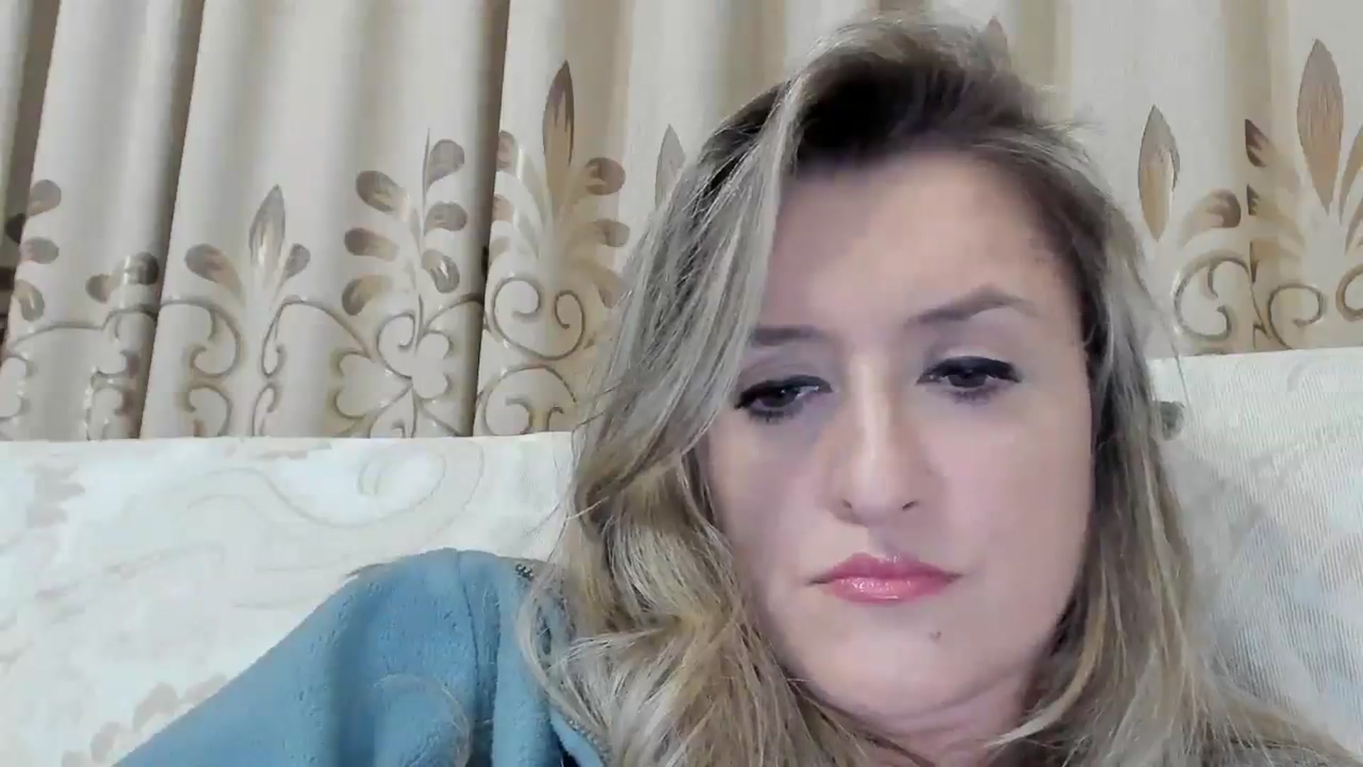 Gallery image thumbnail from BestDream's myfreecams stream on, 09/19/2025, 24:11 image 10 of 20