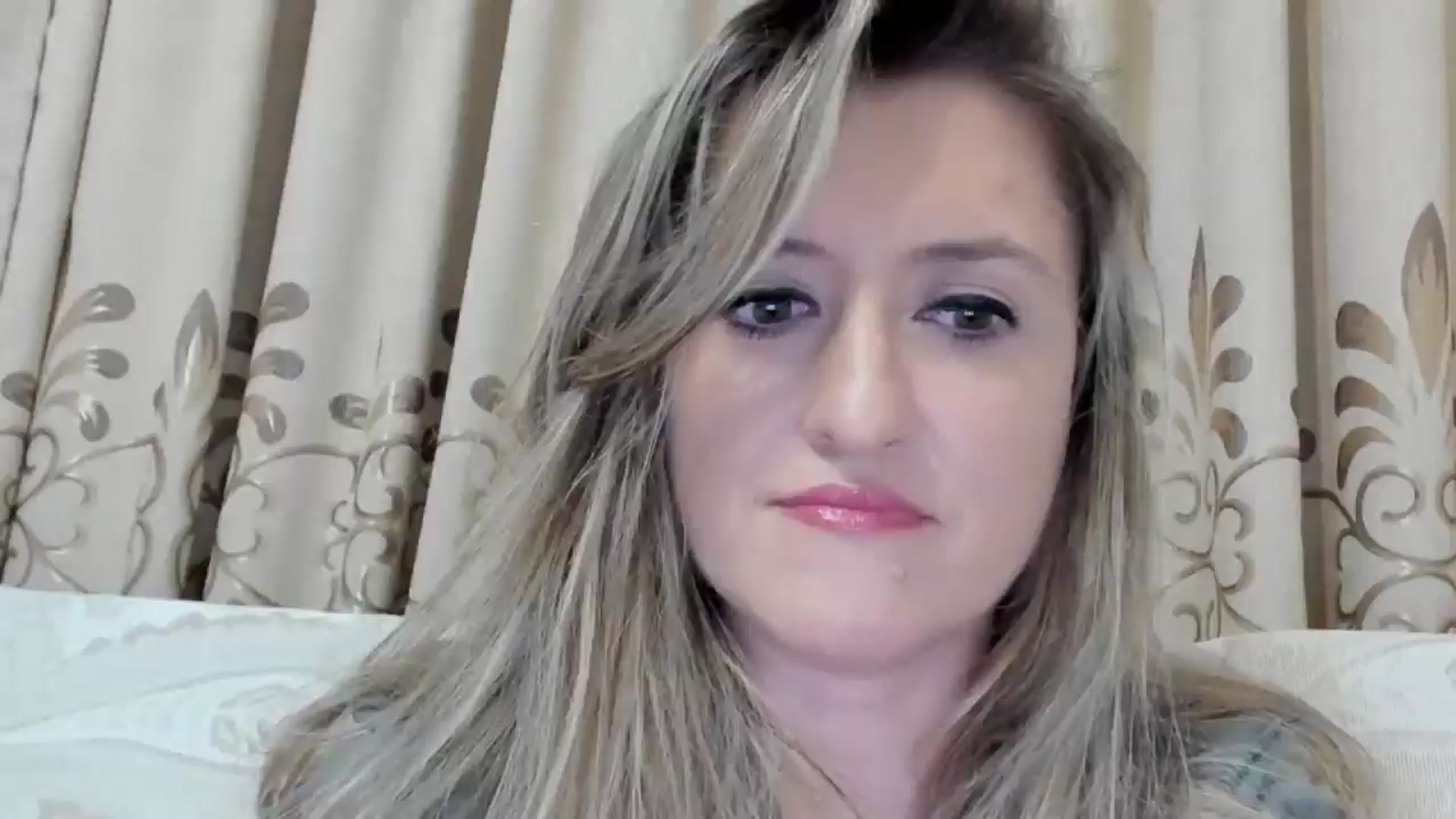 Gallery image thumbnail from BestDream's myfreecams stream on, 09/19/2025, 24:11 image 1 of 20