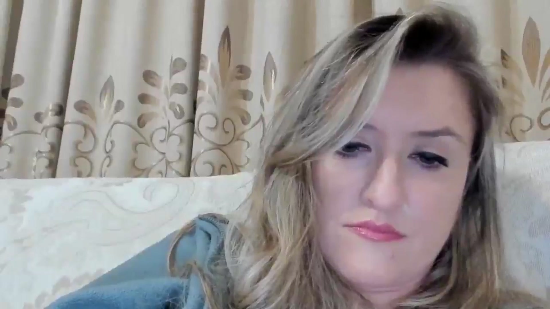 Gallery image thumbnail from BestDream's myfreecams stream on, 09/19/2025, 24:11 image 8 of 20