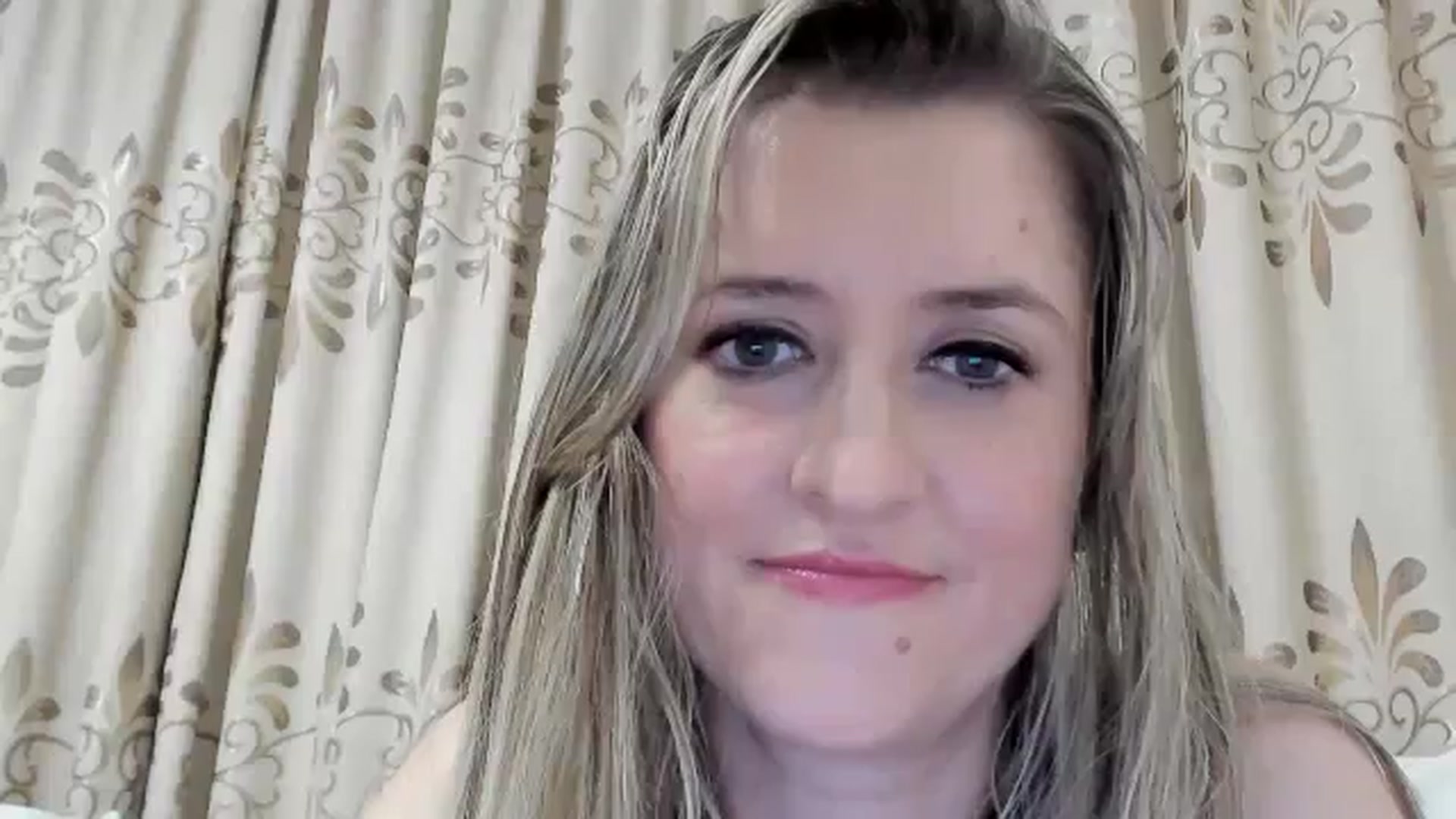 Gallery image thumbnail from BestDream's myfreecams stream on, 09/25/2025, 22:28 image 17 of 20
