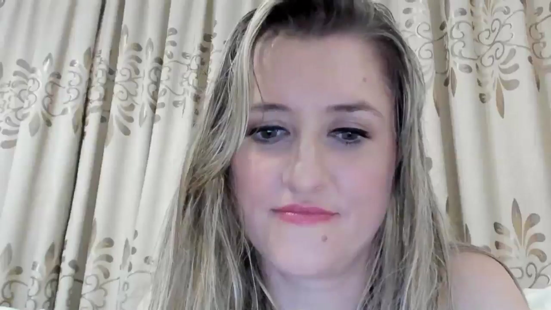 Gallery image thumbnail from BestDream's myfreecams stream on, 09/25/2025, 22:28 image 9 of 20