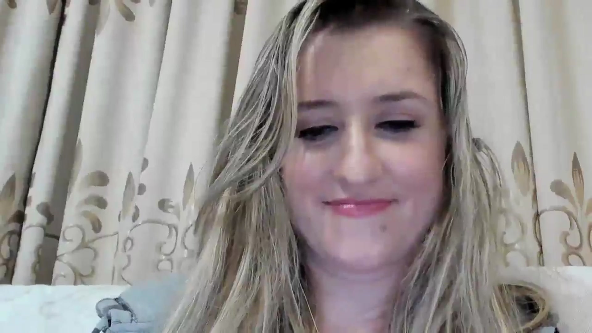 Gallery image thumbnail from BestDream's myfreecams stream on, 09/25/2025, 23:21 image 6 of 20