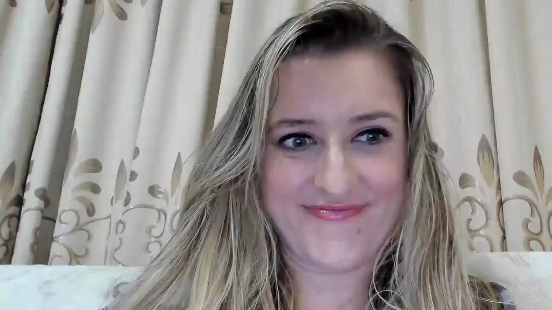 Gallery image thumbnail from BestDream's myfreecams stream on, 09/25/2025, 23:21 image 13 of 20