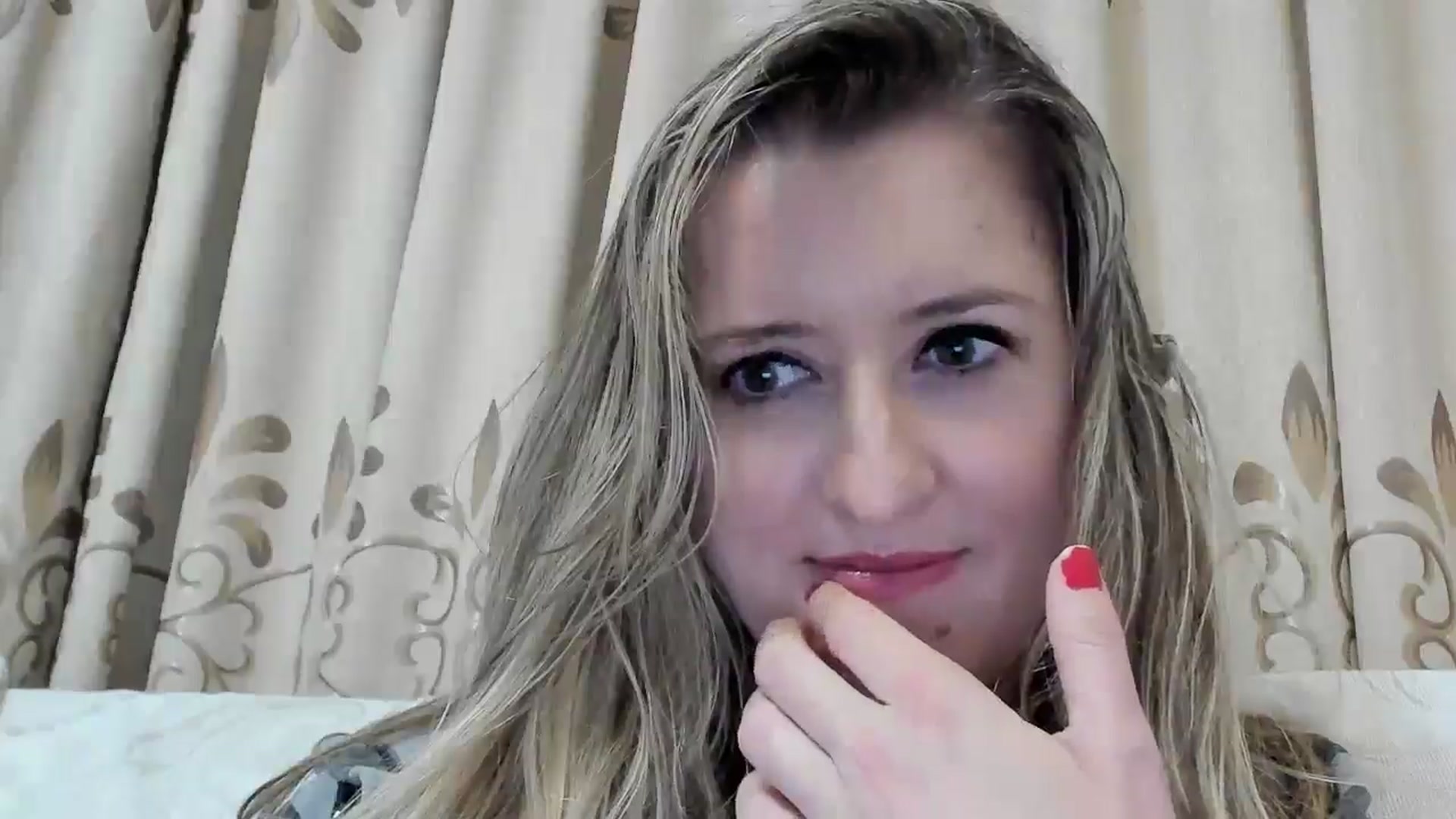 Gallery image thumbnail from BestDream's myfreecams stream on, 09/25/2025, 23:21 image 12 of 20