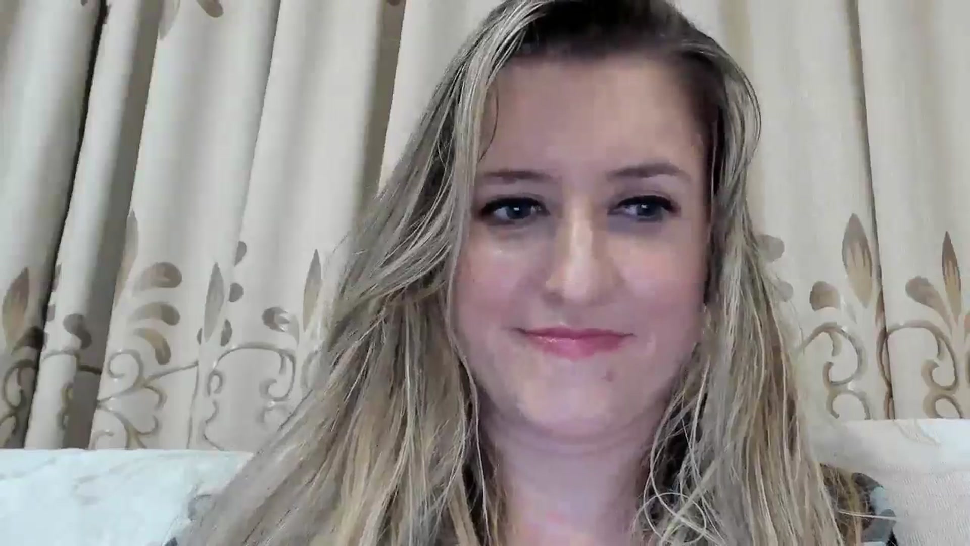 Gallery image thumbnail from BestDream's myfreecams stream on, 09/25/2025, 23:21 image 15 of 20