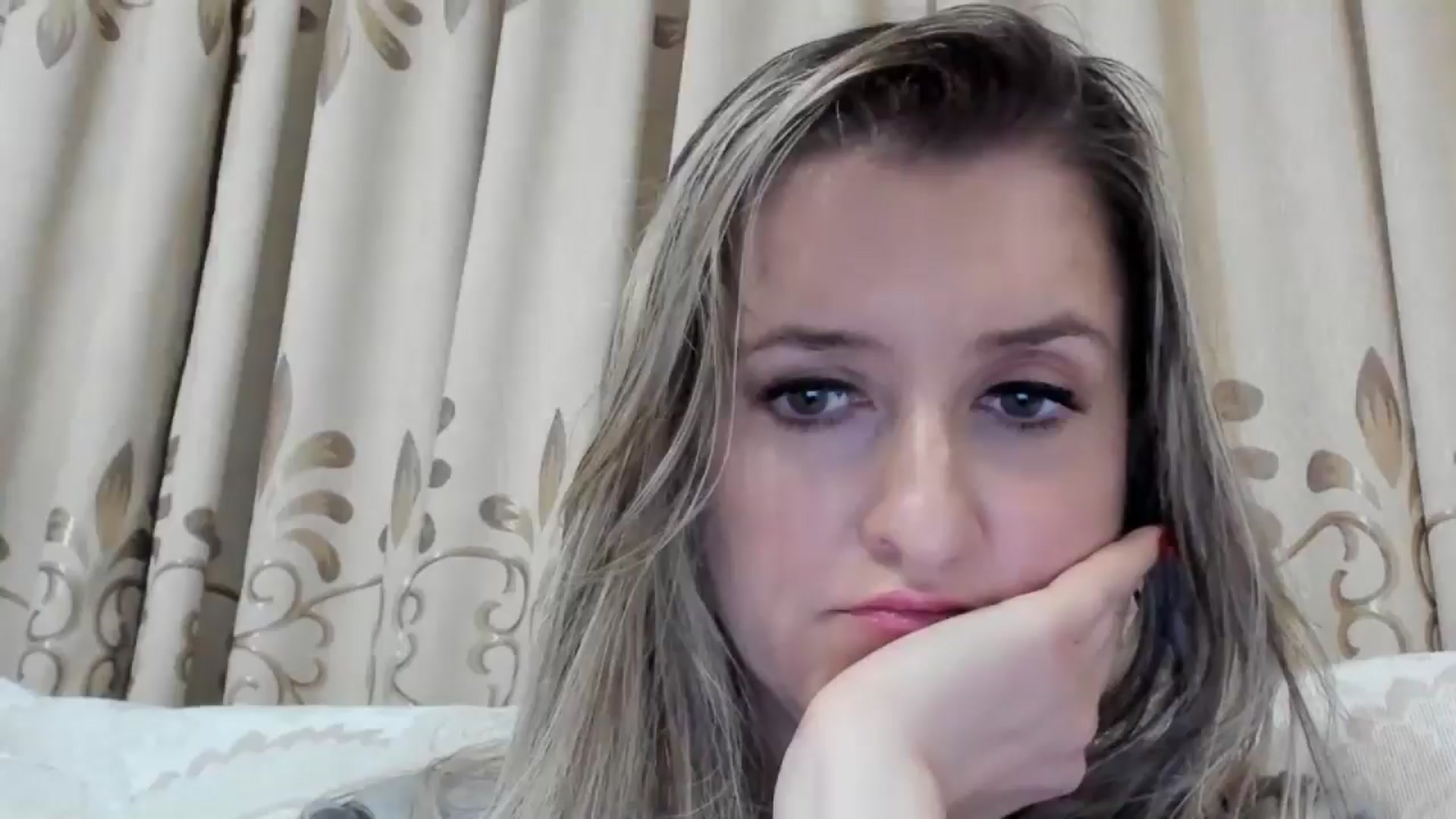 Gallery image thumbnail from BestDream's myfreecams stream on, 09/26/2025, 24:24 image 1 of 20