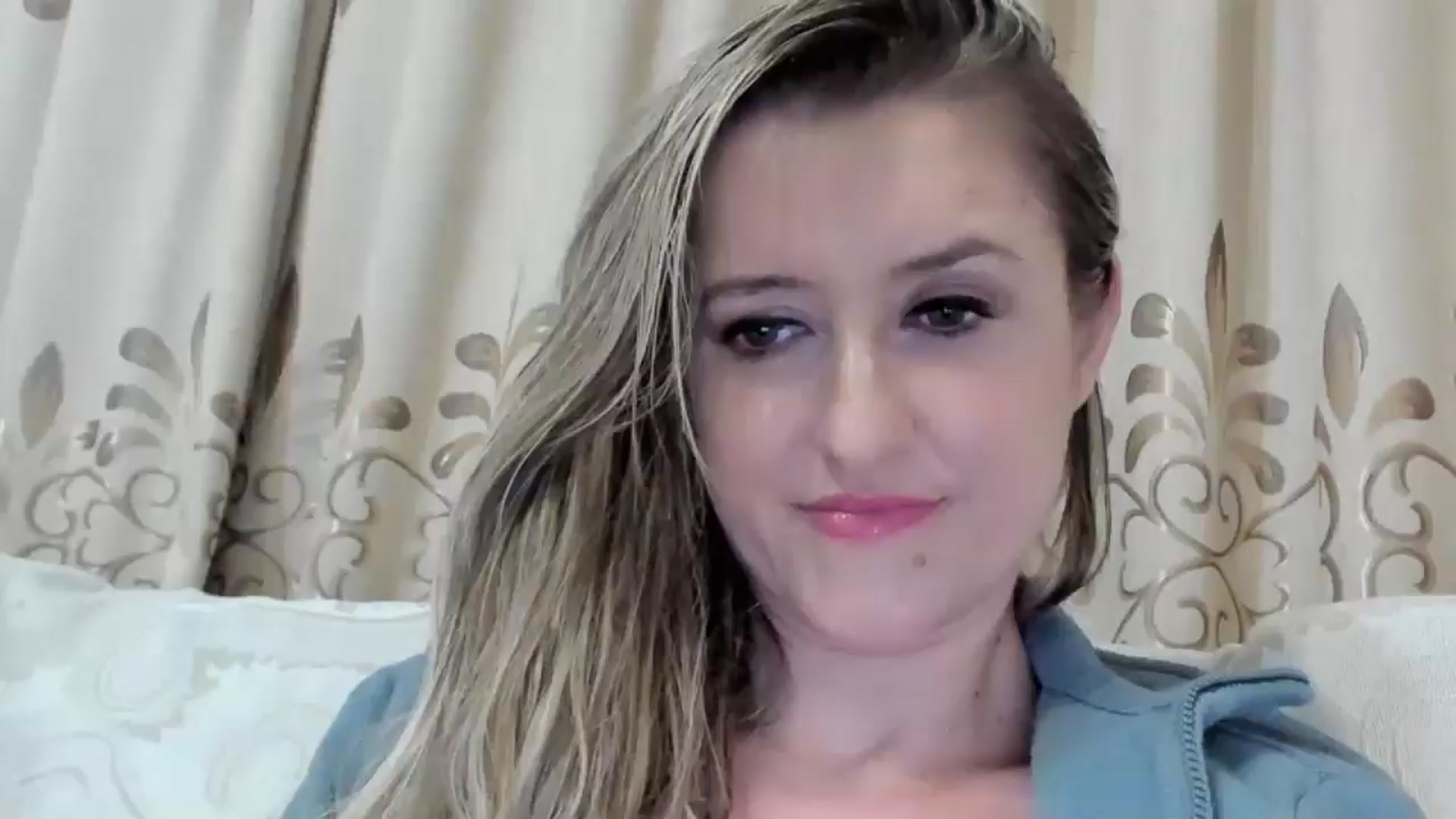 Gallery image thumbnail from BestDream's myfreecams stream on, 09/28/2025, 24:04 image 11 of 20