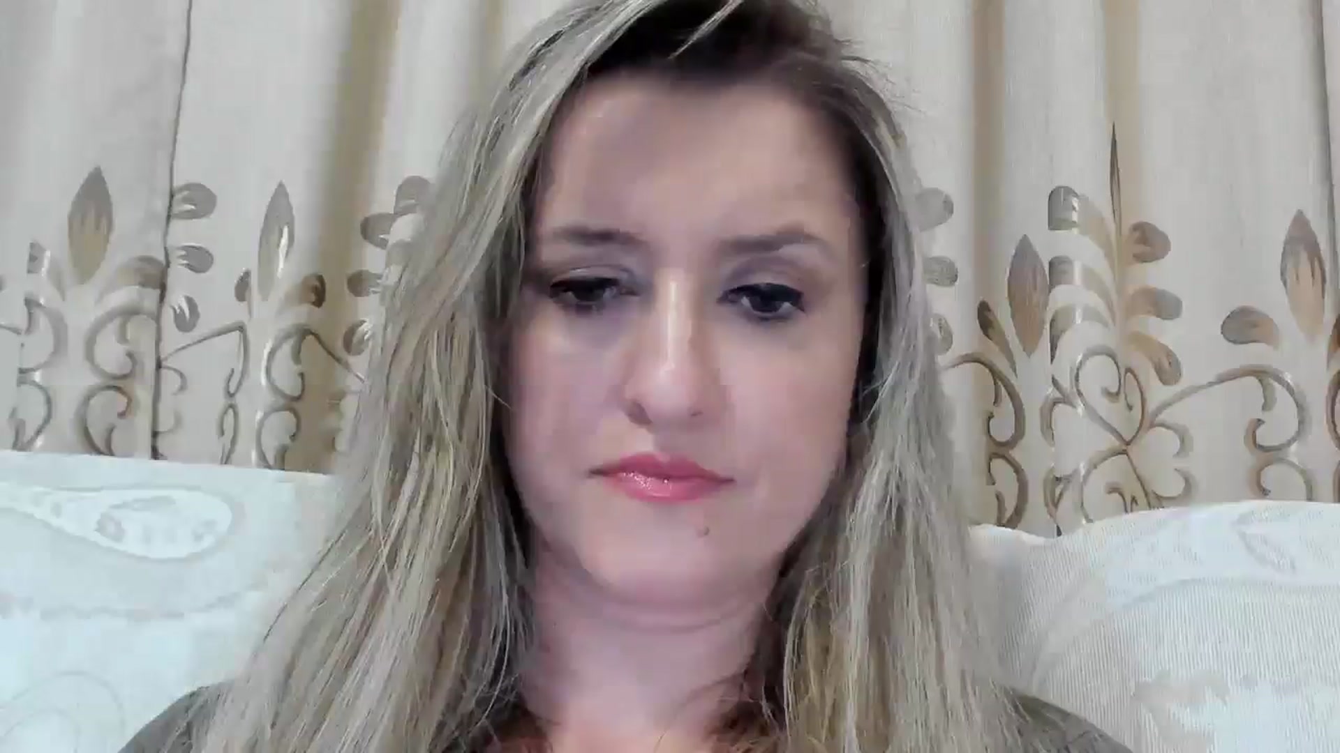 Gallery image thumbnail from BestDream's myfreecams stream on, 09/28/2025, 23:35 image 11 of 20