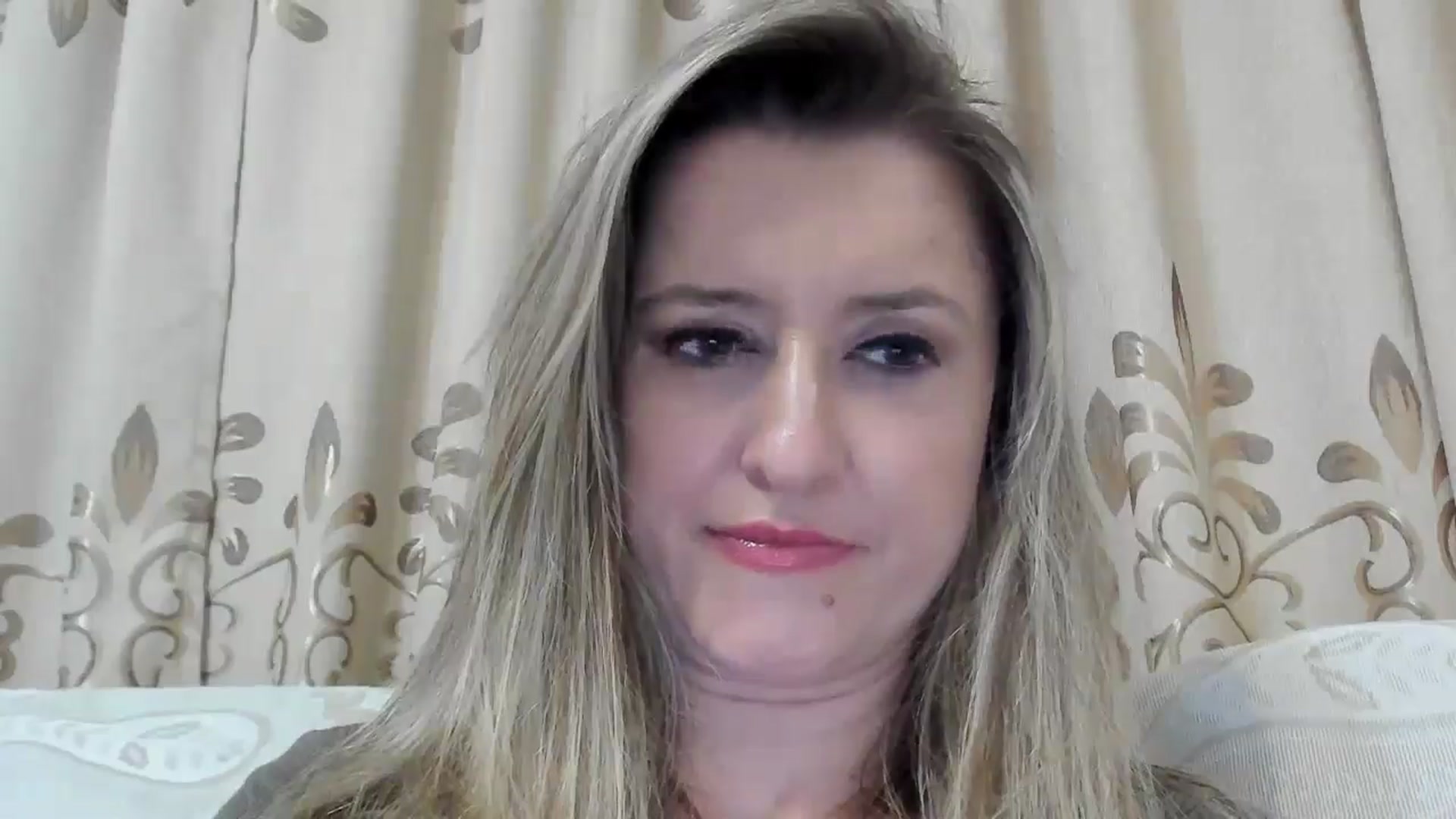 Gallery image thumbnail from BestDream's myfreecams stream on, 09/28/2025, 23:35 image 13 of 20