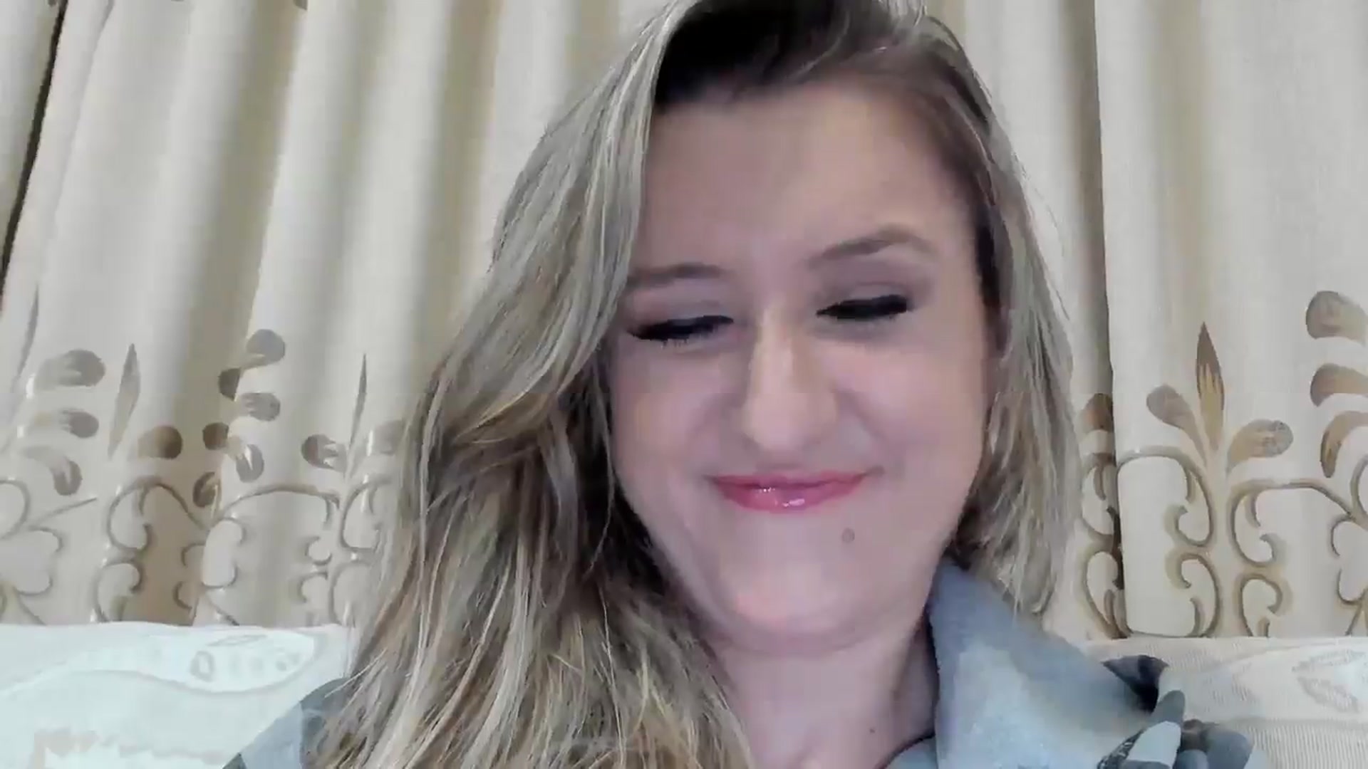 Gallery image thumbnail from BestDream's myfreecams stream on, 09/30/2025, 24:00 image 18 of 20