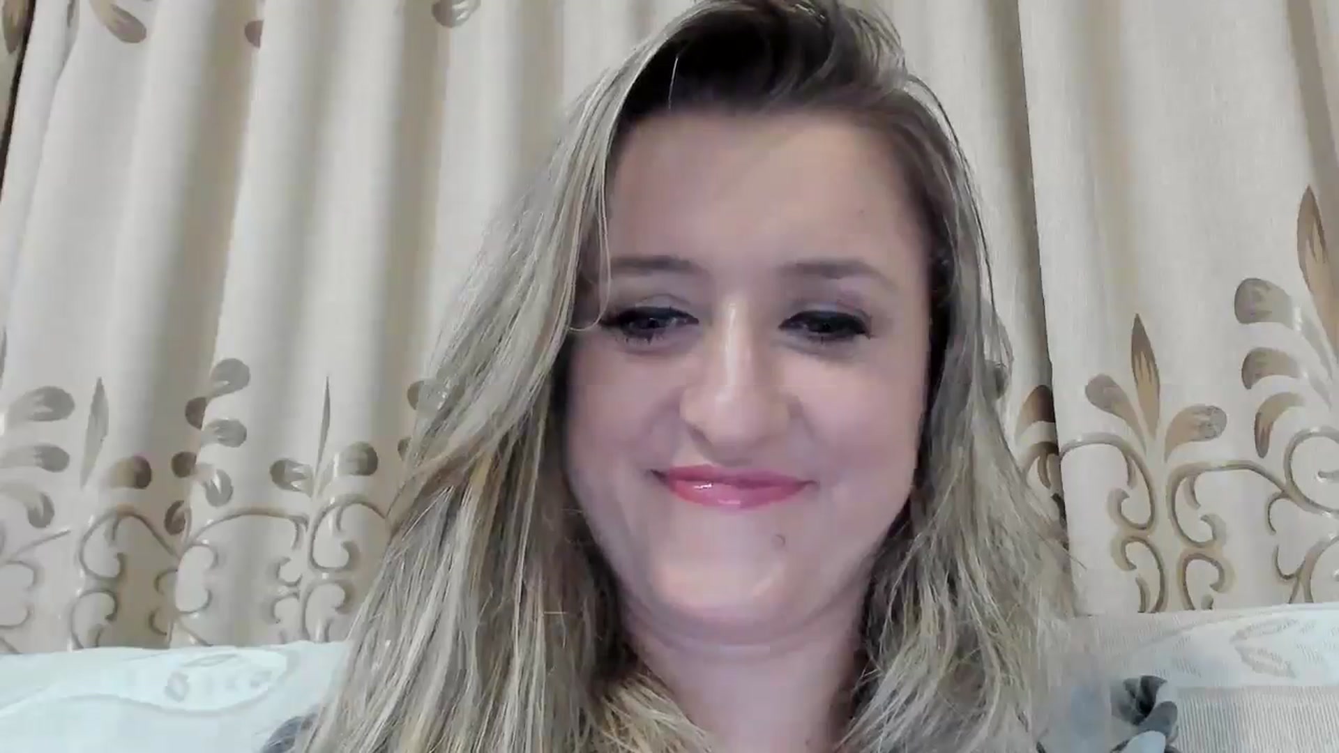 Gallery image thumbnail from BestDream's myfreecams stream on, 09/30/2025, 24:45 image 11 of 20