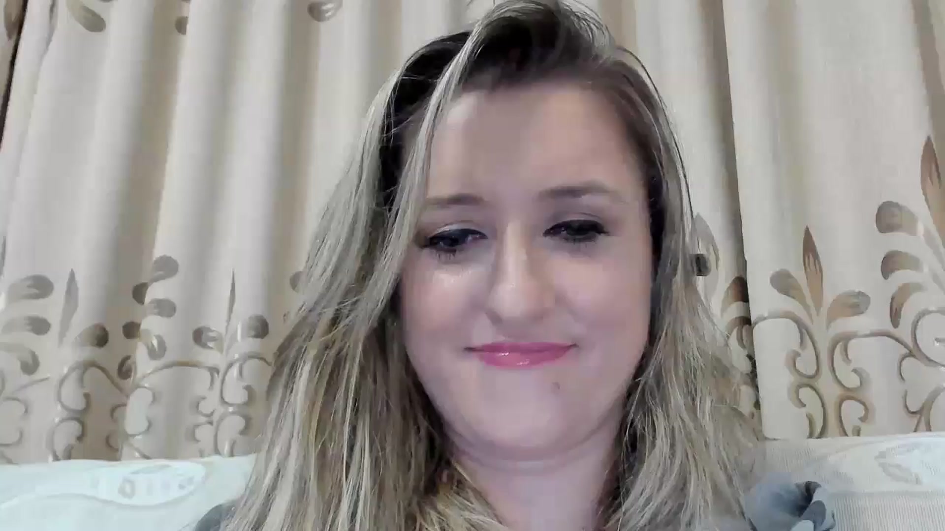 Gallery image thumbnail from BestDream's myfreecams stream on, 09/30/2025, 24:45 image 1 of 20