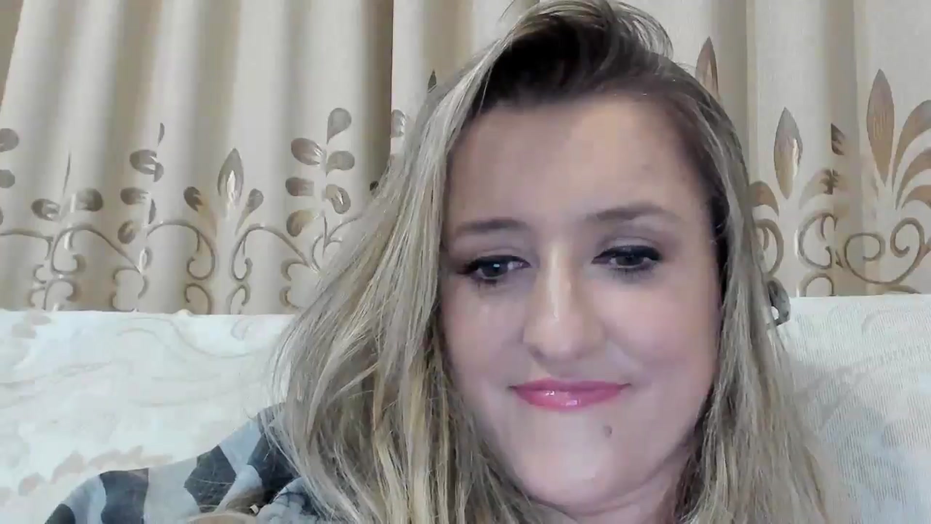 Gallery image thumbnail from BestDream's myfreecams stream on, 09/30/2025, 01:06 image 10 of 20