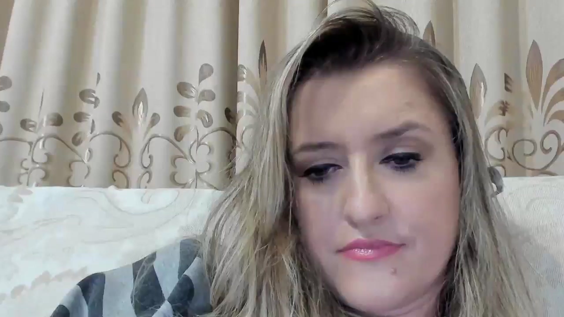 Gallery image thumbnail from BestDream's myfreecams stream on, 09/30/2025, 01:06 image 20 of 20