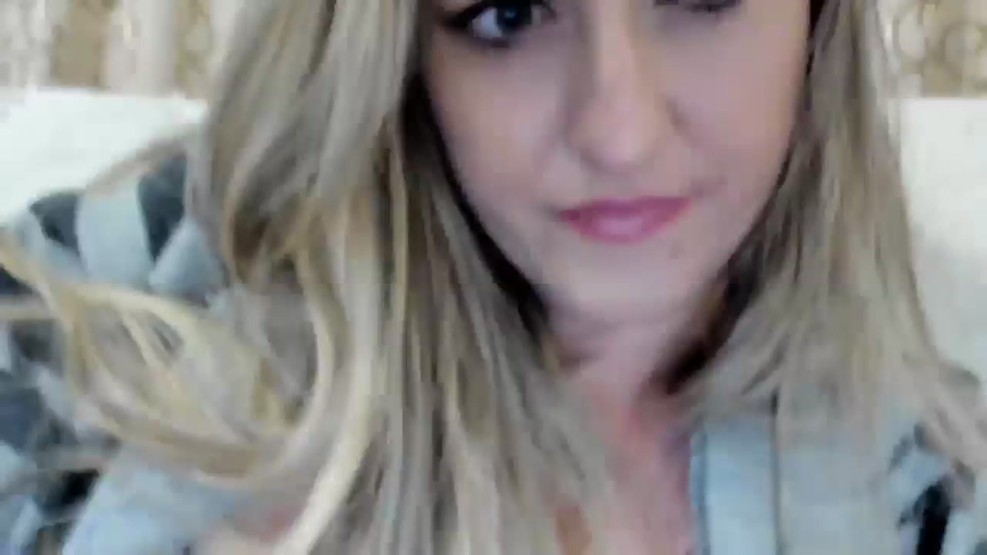 Gallery image thumbnail from BestDream's myfreecams stream on, 09/30/2025, 01:06 image 1 of 20