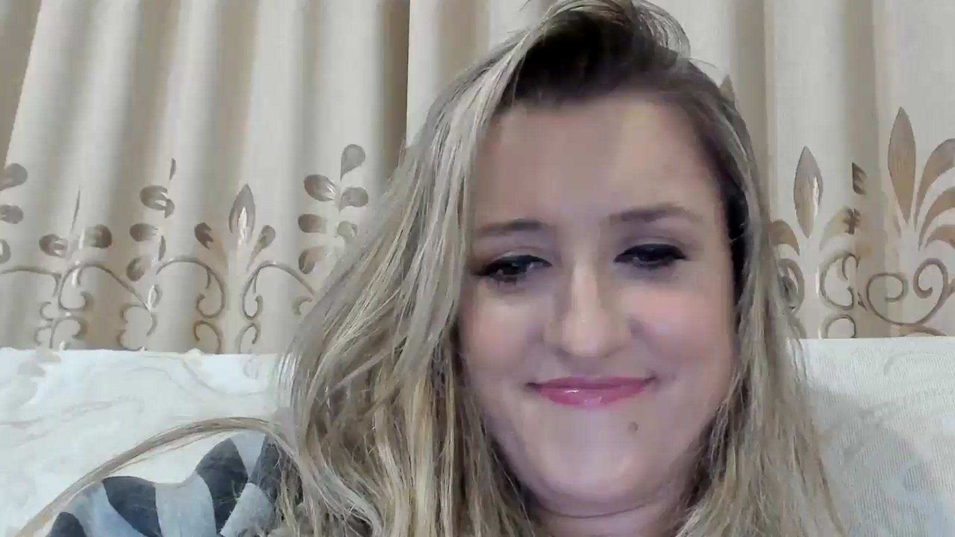 Gallery image thumbnail from BestDream's myfreecams stream on, 09/30/2025, 01:06 image 3 of 20