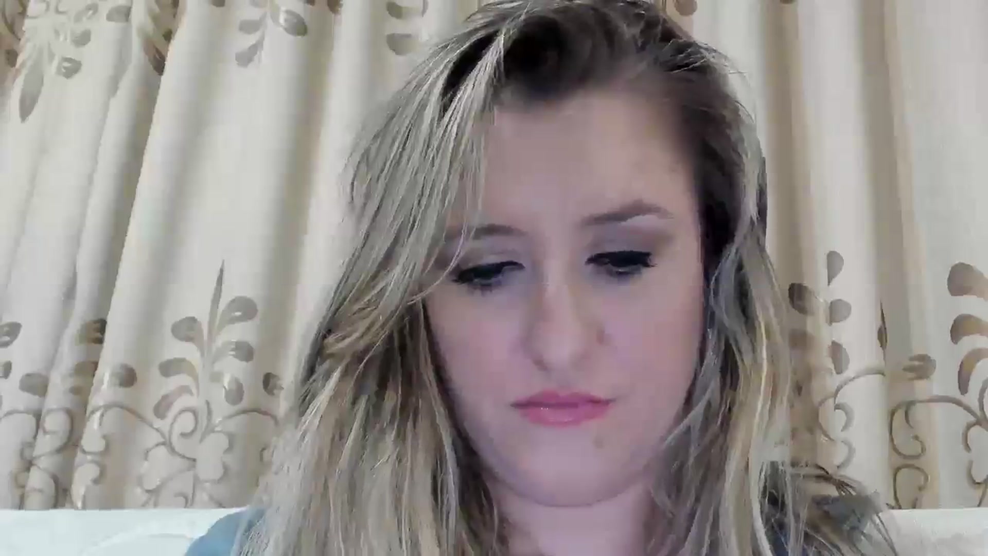 Gallery image thumbnail from BestDream's myfreecams stream on, 10/01/2025, 01:32 image 14 of 20
