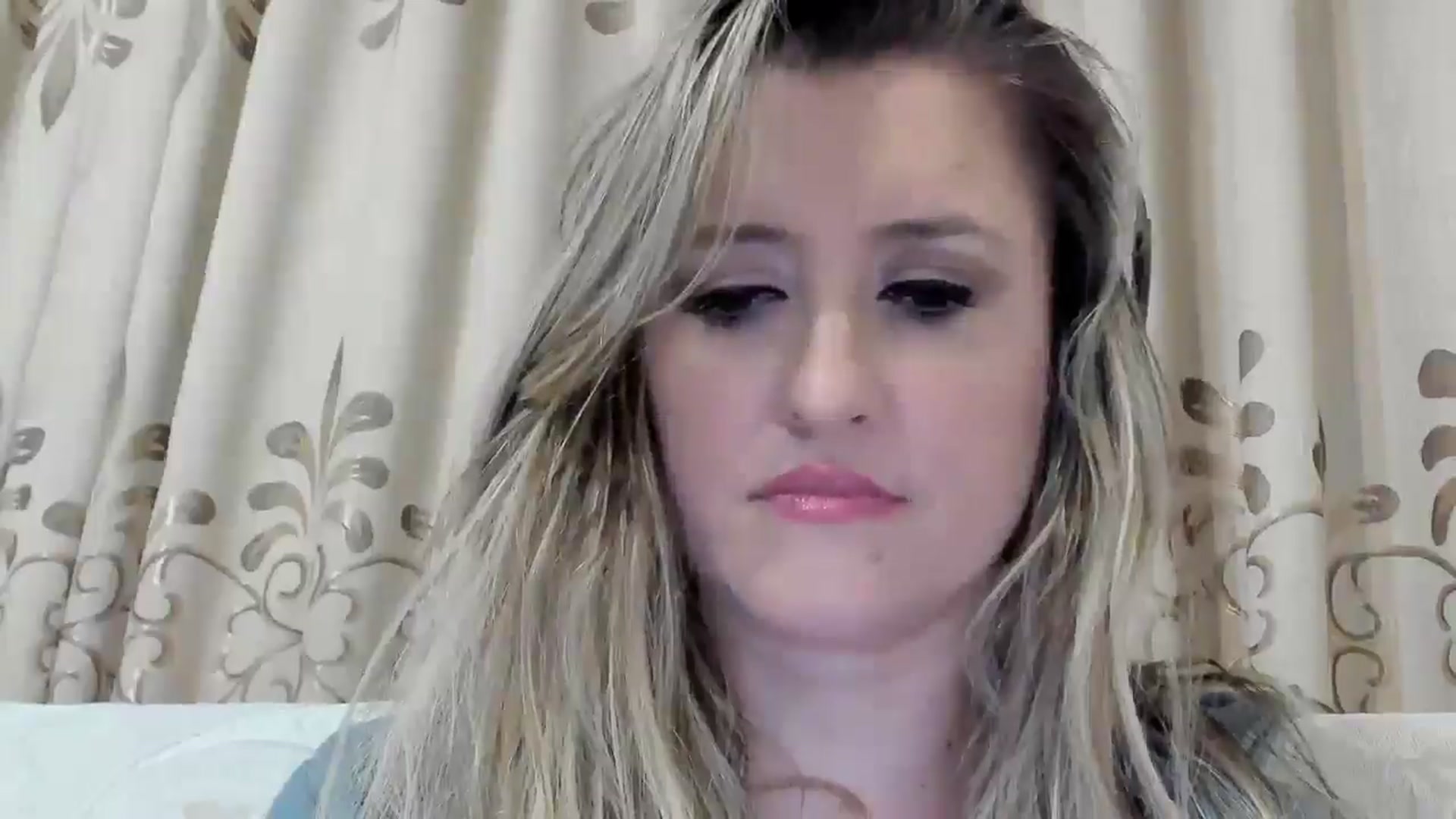 Gallery image thumbnail from BestDream's myfreecams stream on, 10/01/2025, 01:32 image 16 of 20