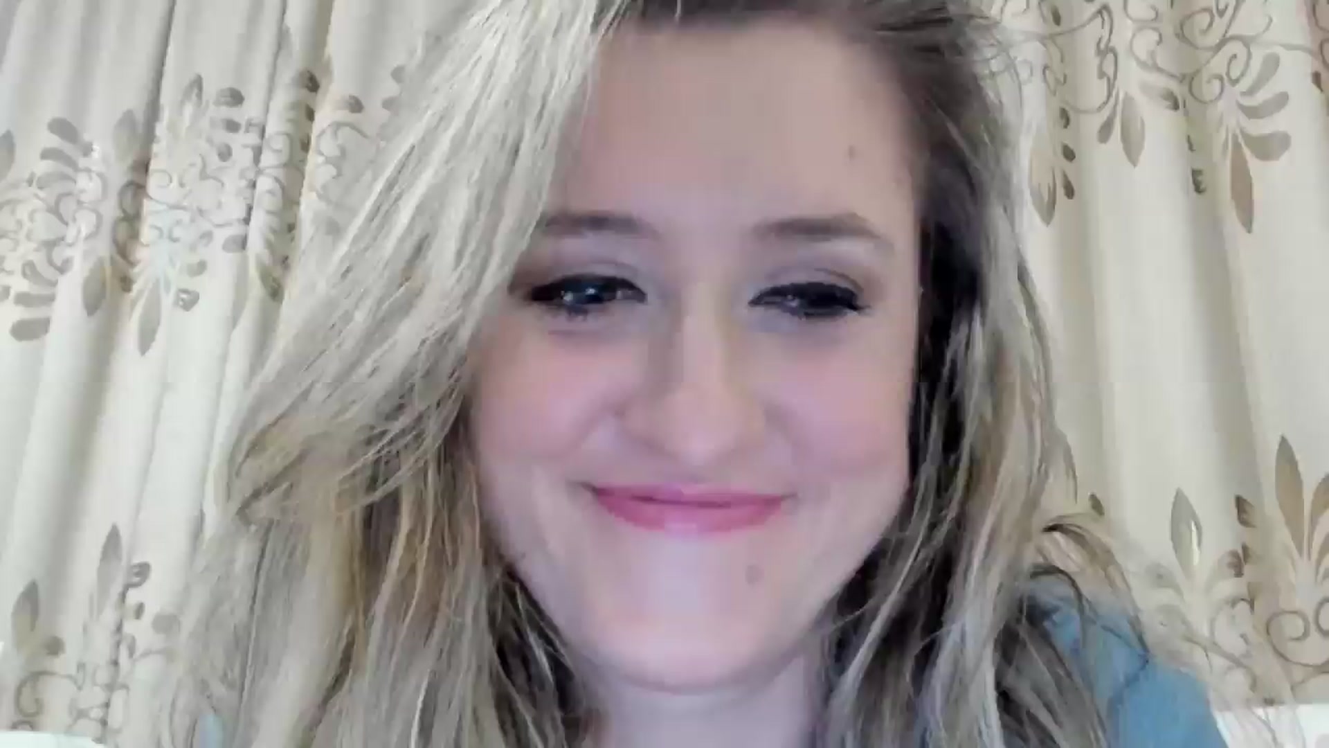 Gallery image thumbnail from BestDream's myfreecams stream on, 10/01/2025, 01:32 image 1 of 20