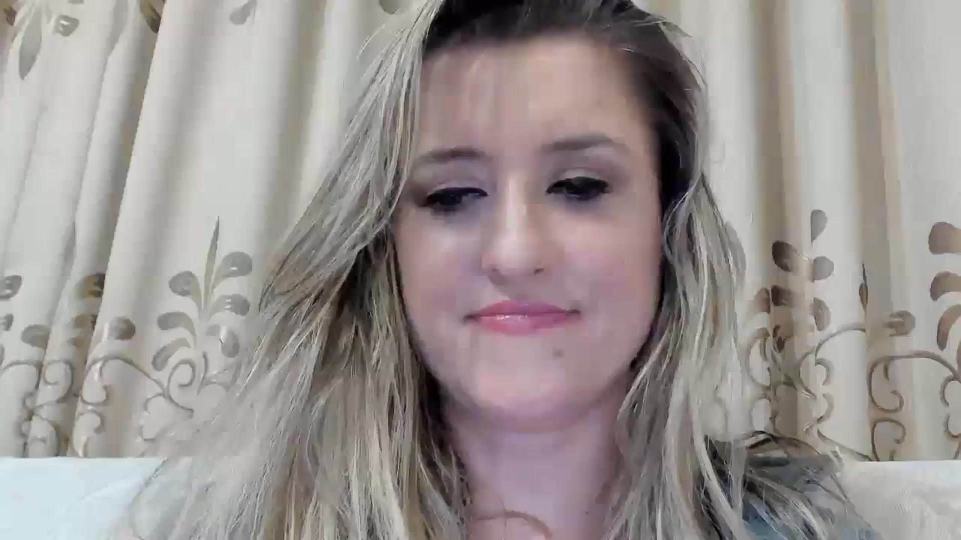 Gallery image thumbnail from BestDream's myfreecams stream on, 10/01/2025, 01:32 image 19 of 20