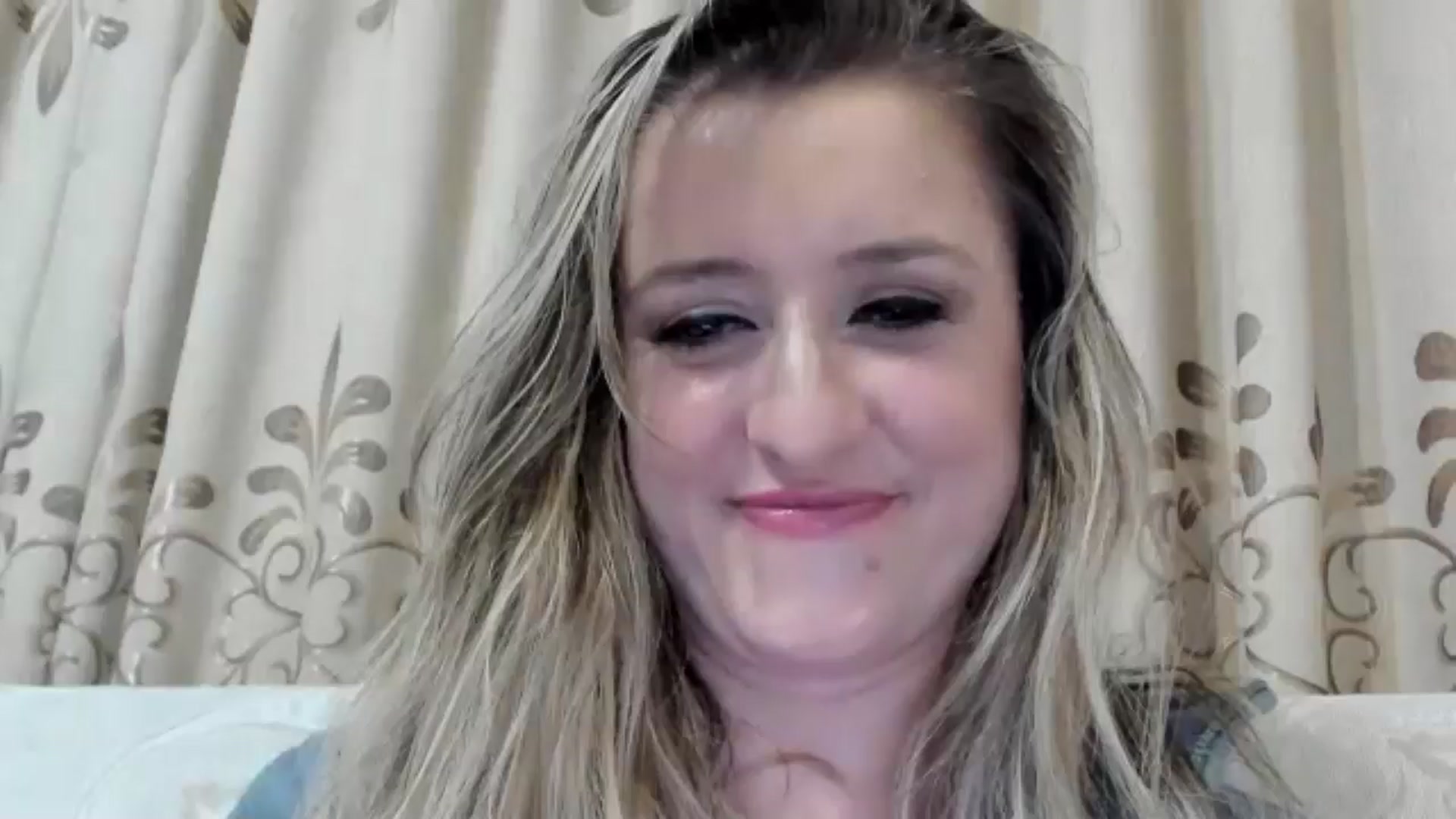 Gallery image thumbnail from BestDream's myfreecams stream on, 10/01/2025, 01:50 image 8 of 20