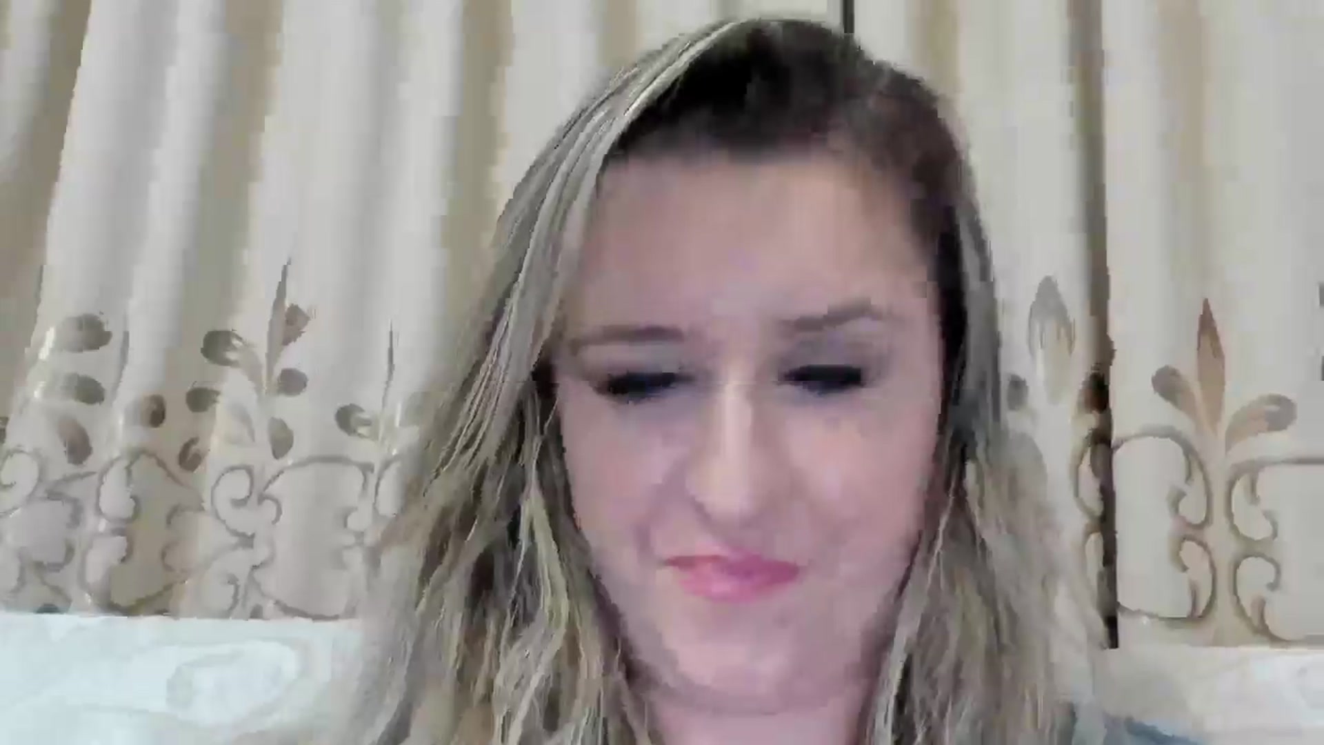Gallery image thumbnail from BestDream's myfreecams stream on, 10/01/2025, 23:25 image 7 of 20