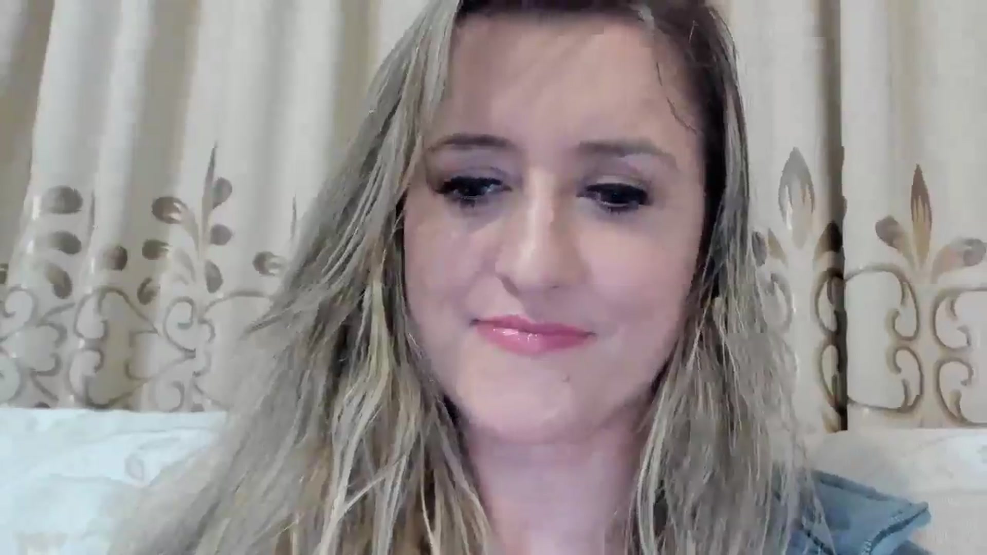 Gallery image thumbnail from BestDream's myfreecams stream on, 10/01/2025, 23:25 image 8 of 20