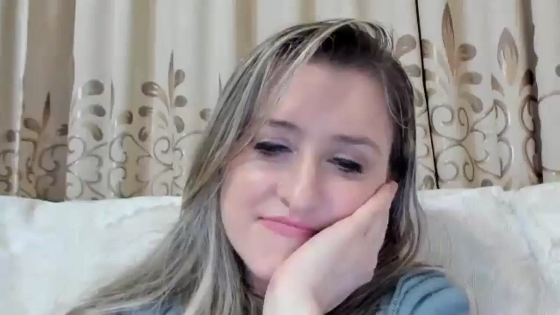 Gallery image thumbnail from BestDream's myfreecams stream on, 10/02/2025, 02:22 image 1 of 20