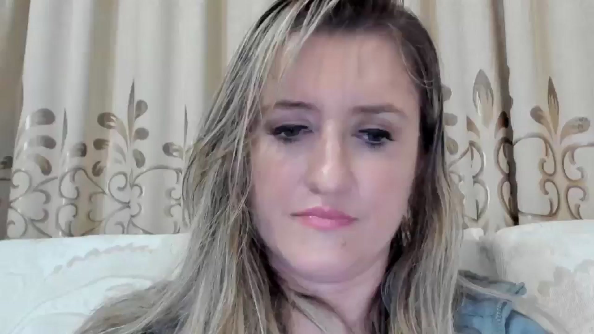 Gallery image thumbnail from BestDream's myfreecams stream on, 10/02/2025, 02:38 image 3 of 20