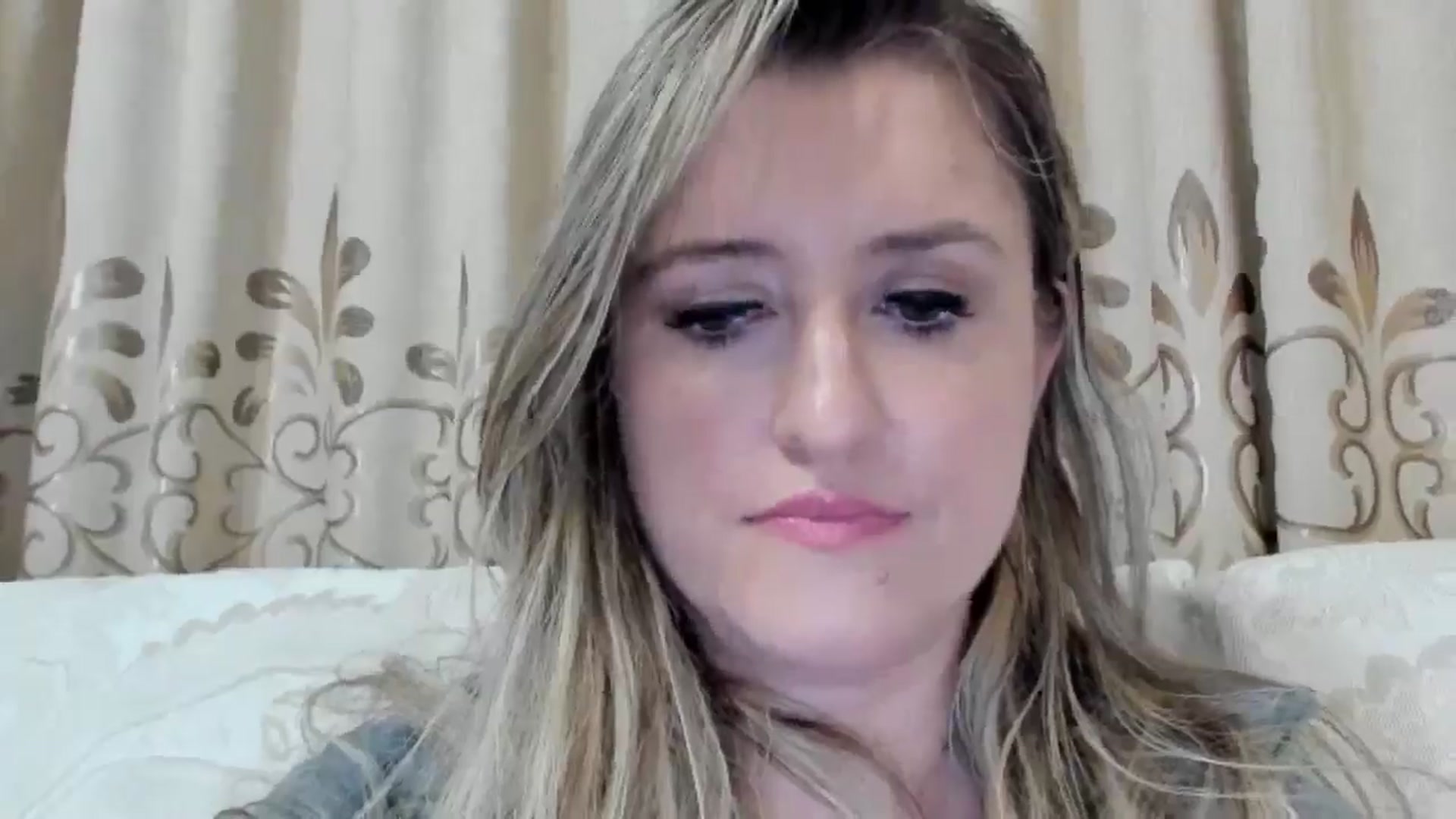 Gallery image thumbnail from BestDream's myfreecams stream on, 10/02/2025, 02:38 image 7 of 20