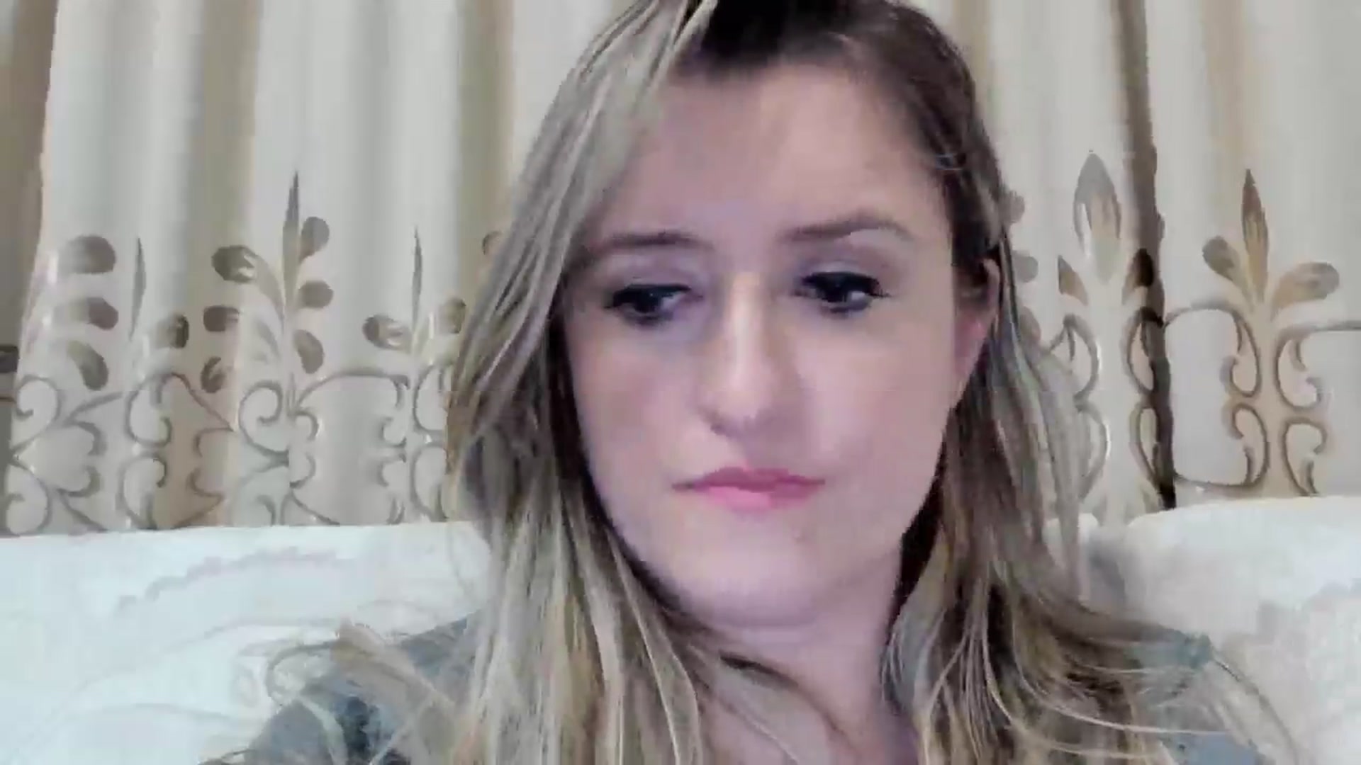 Gallery image thumbnail from BestDream's myfreecams stream on, 10/02/2025, 02:38 image 14 of 20