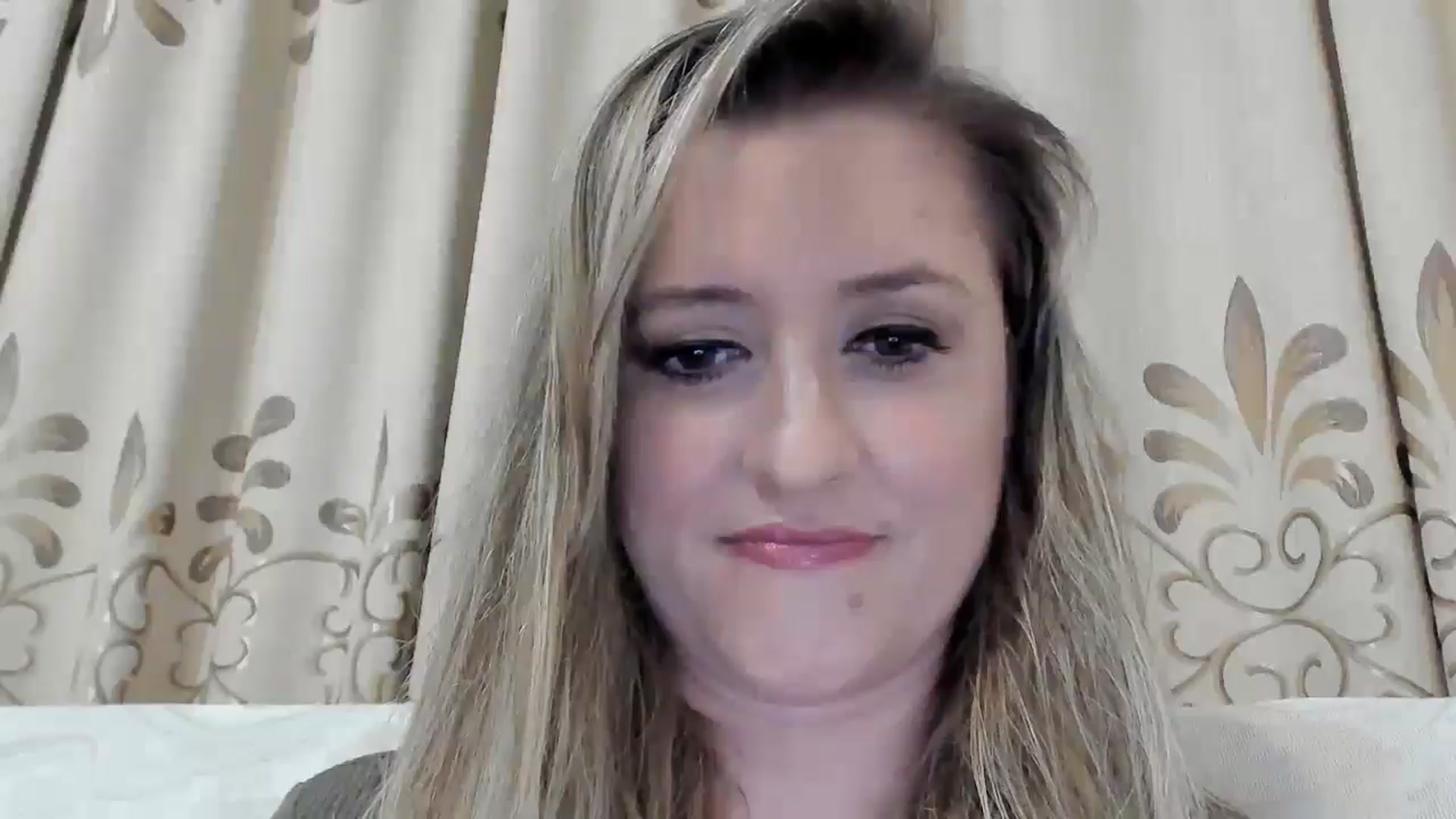 Gallery image thumbnail from BestDream's myfreecams stream on, 10/03/2025, 24:12 image 19 of 20