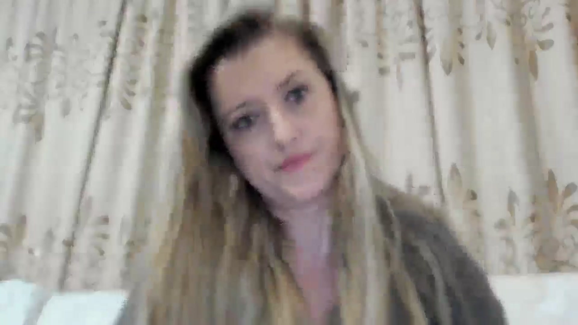 Gallery image thumbnail from BestDream's myfreecams stream on, 10/03/2025, 24:12 image 9 of 20