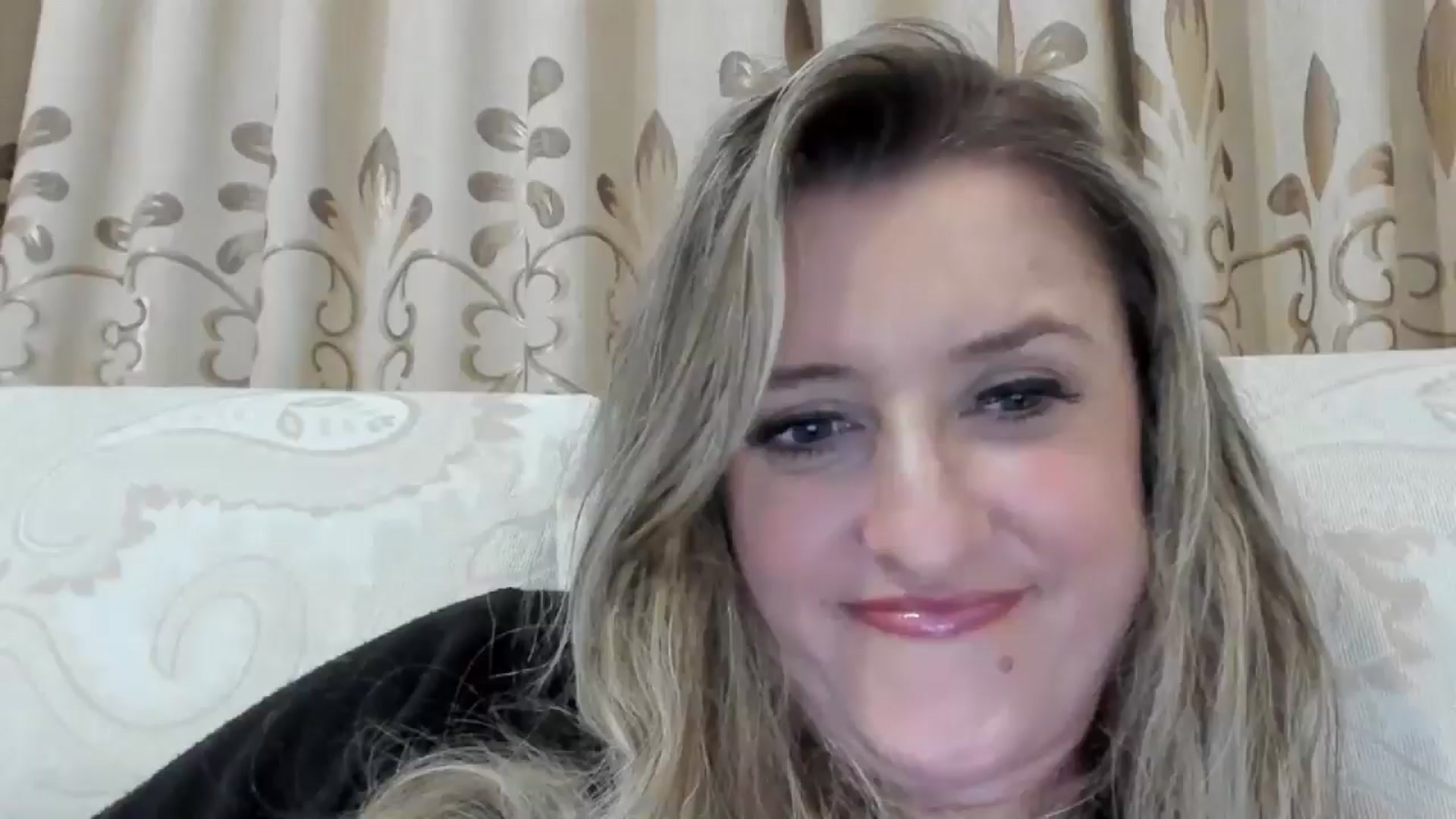 Gallery image thumbnail from BestDream's myfreecams stream on, 10/04/2025, 01:10 image 1 of 20