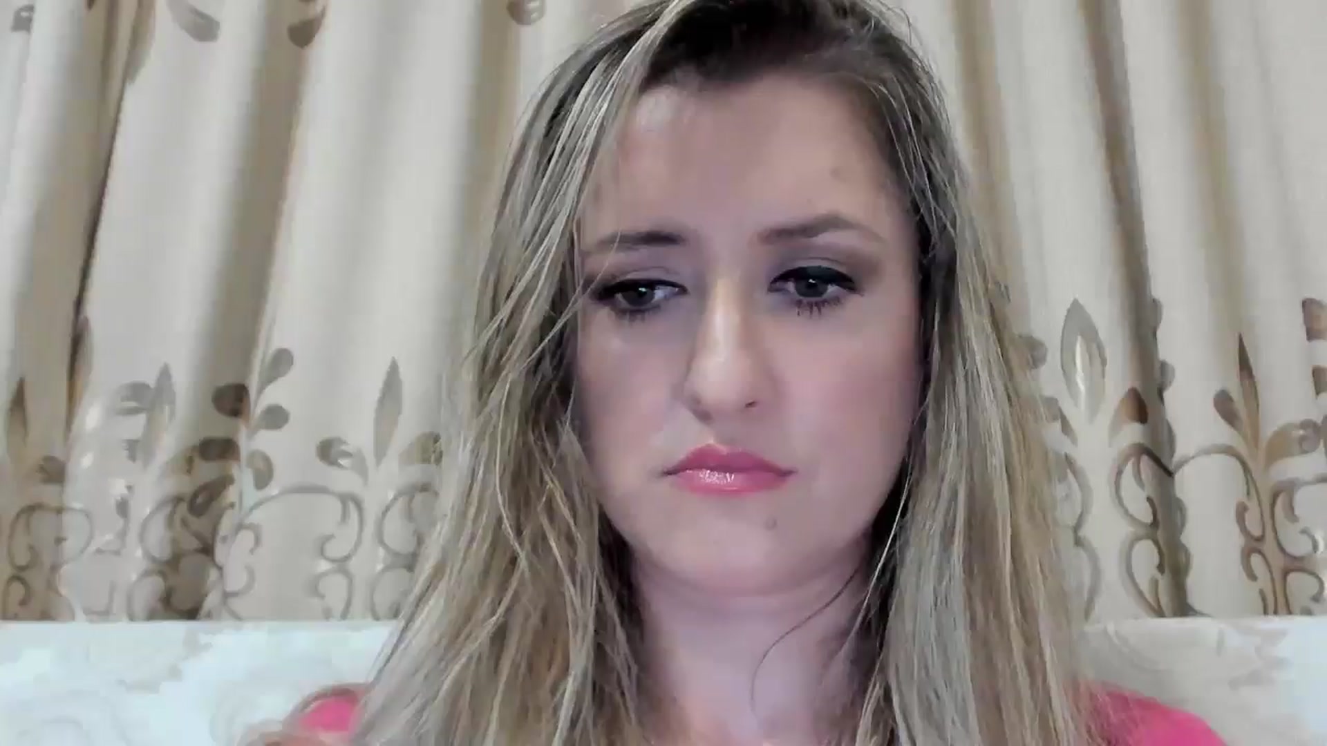 Gallery image thumbnail from BestDream's myfreecams stream on, 10/04/2025, 23:11 image 14 of 20