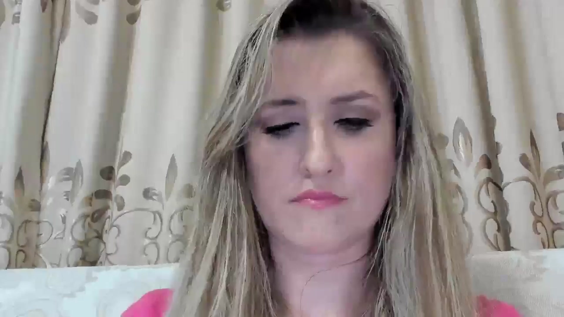Gallery image thumbnail from BestDream's myfreecams stream on, 10/05/2025, 24:16 image 5 of 20